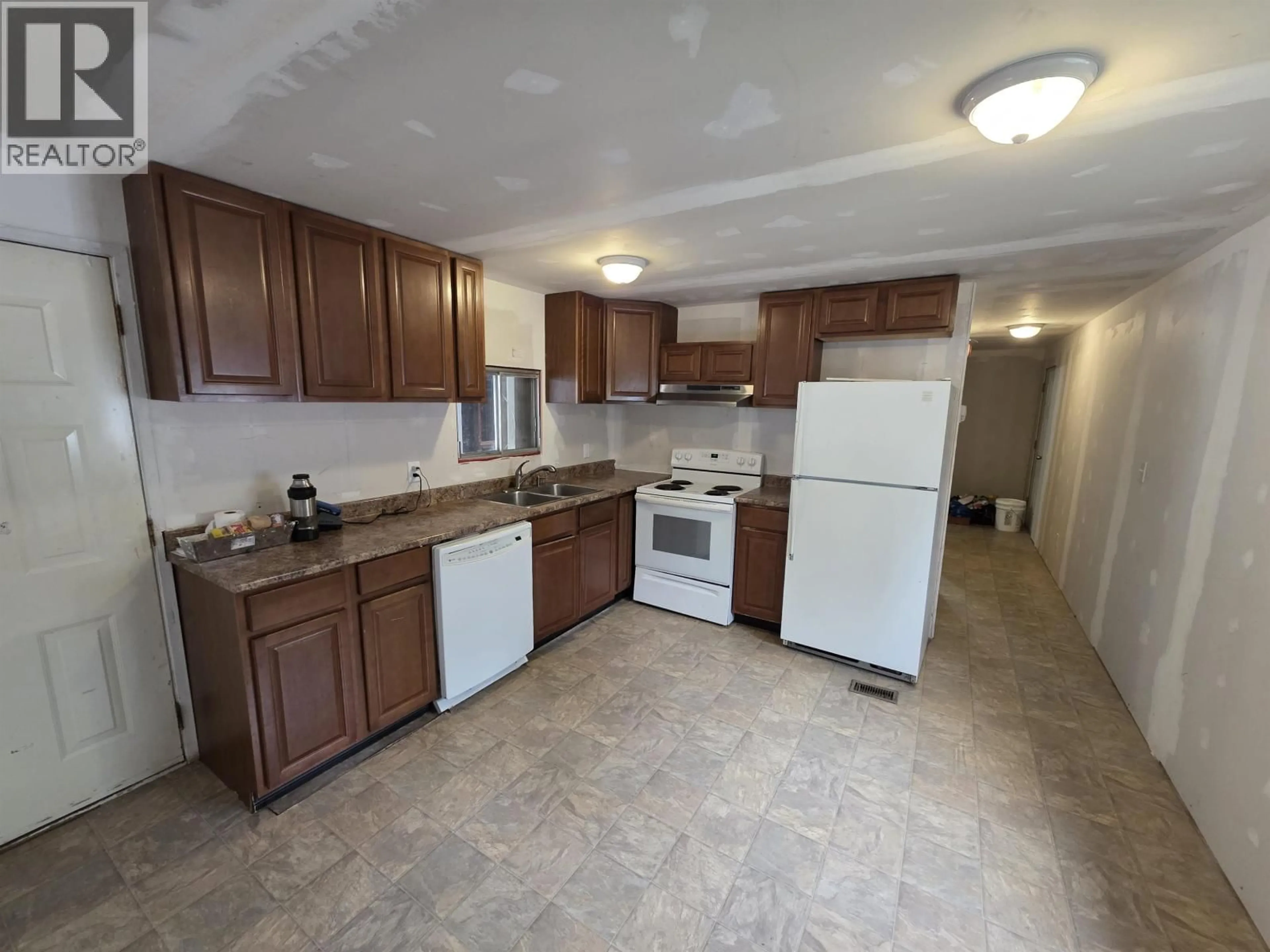 Standard kitchen, unknown for 27 - 4619 QUEENSWAY DRIVE, Terrace British Columbia V8G3X5