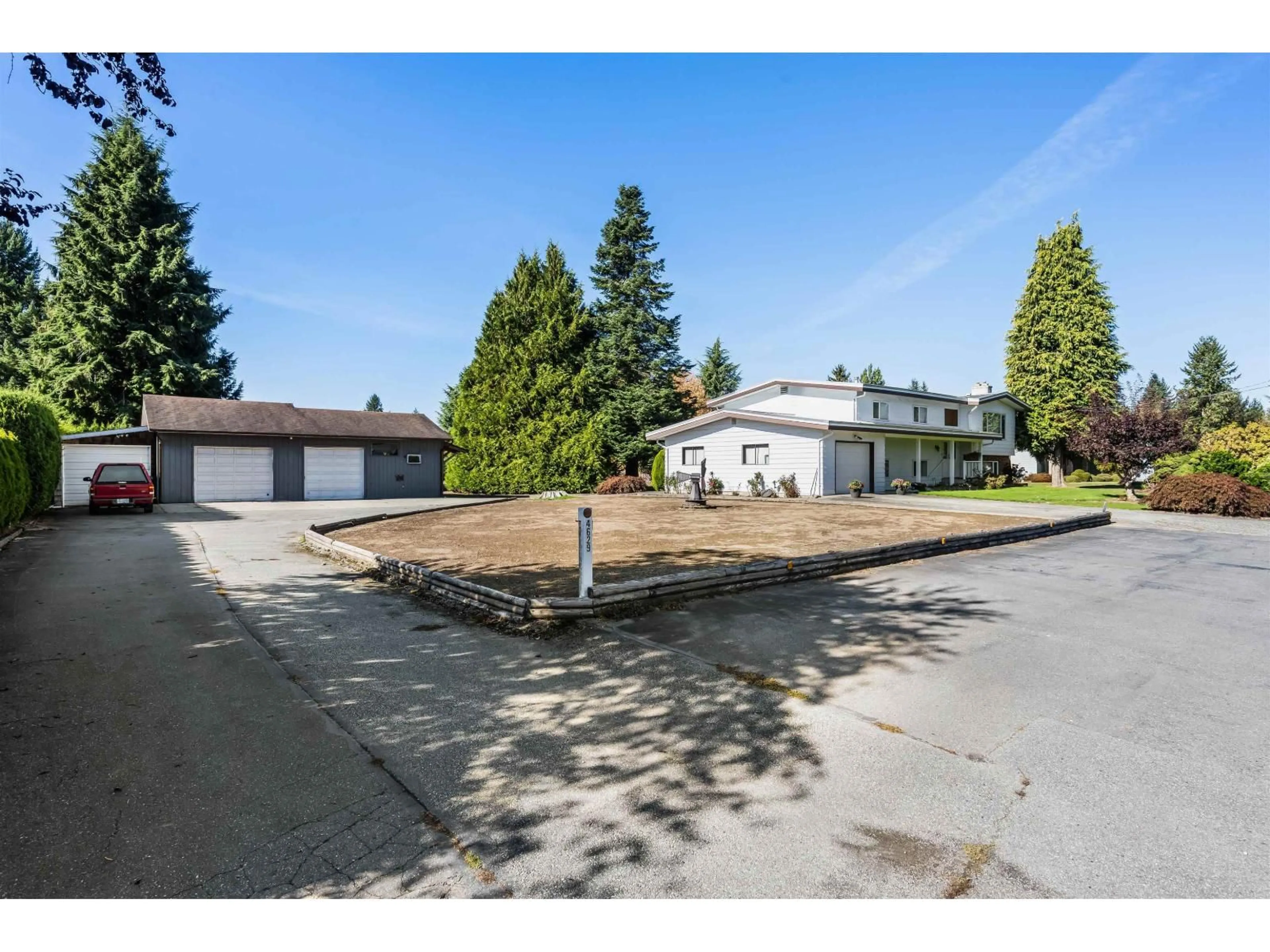 A pic from outside/outdoor area/front of a property/back of a property/a pic from drone, street for 4629 239, Langley British Columbia V2Z2T1