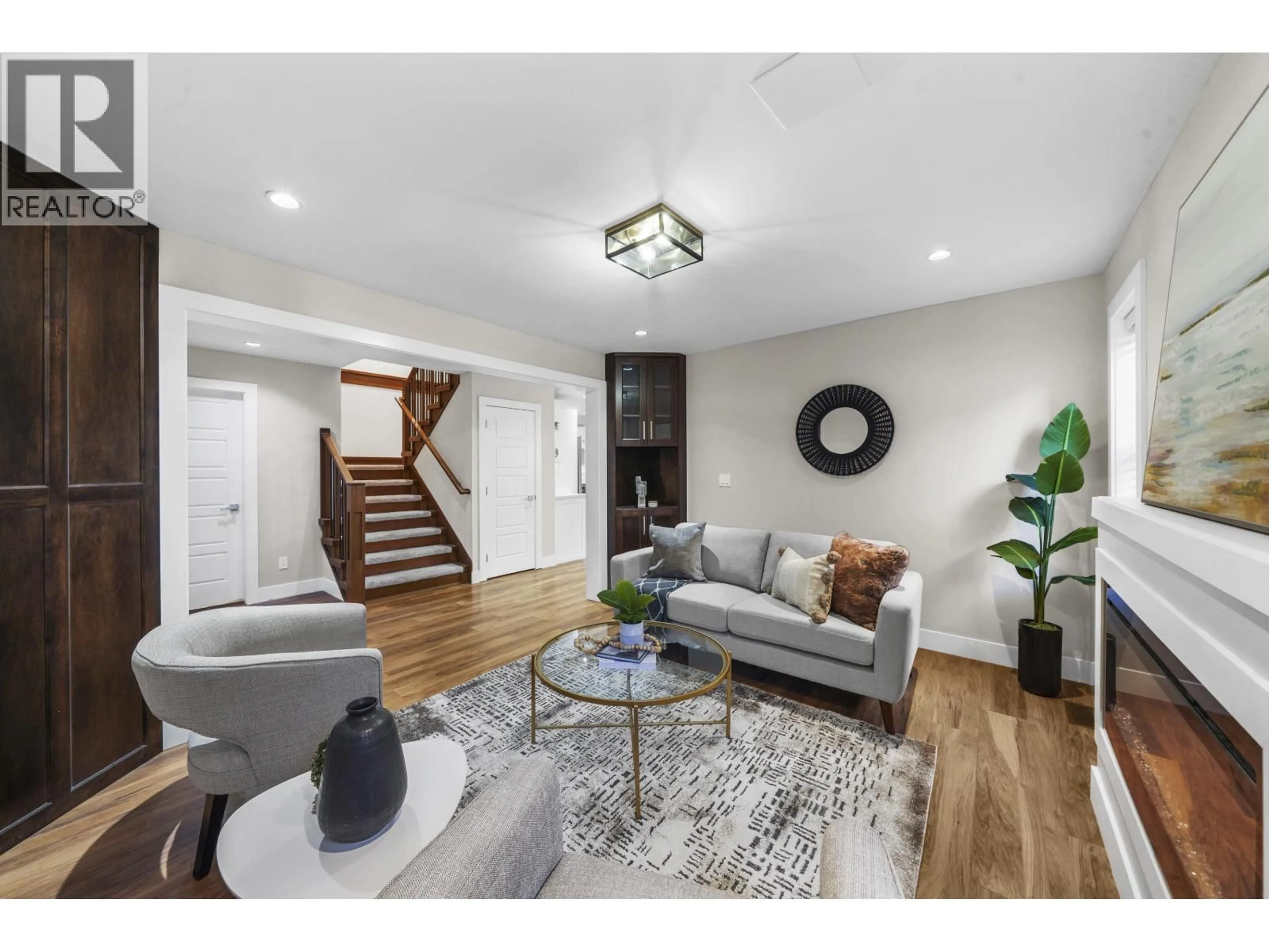 Living room with furniture, unknown for 2503 BURIAN DRIVE, Coquitlam British Columbia V3K5W8
