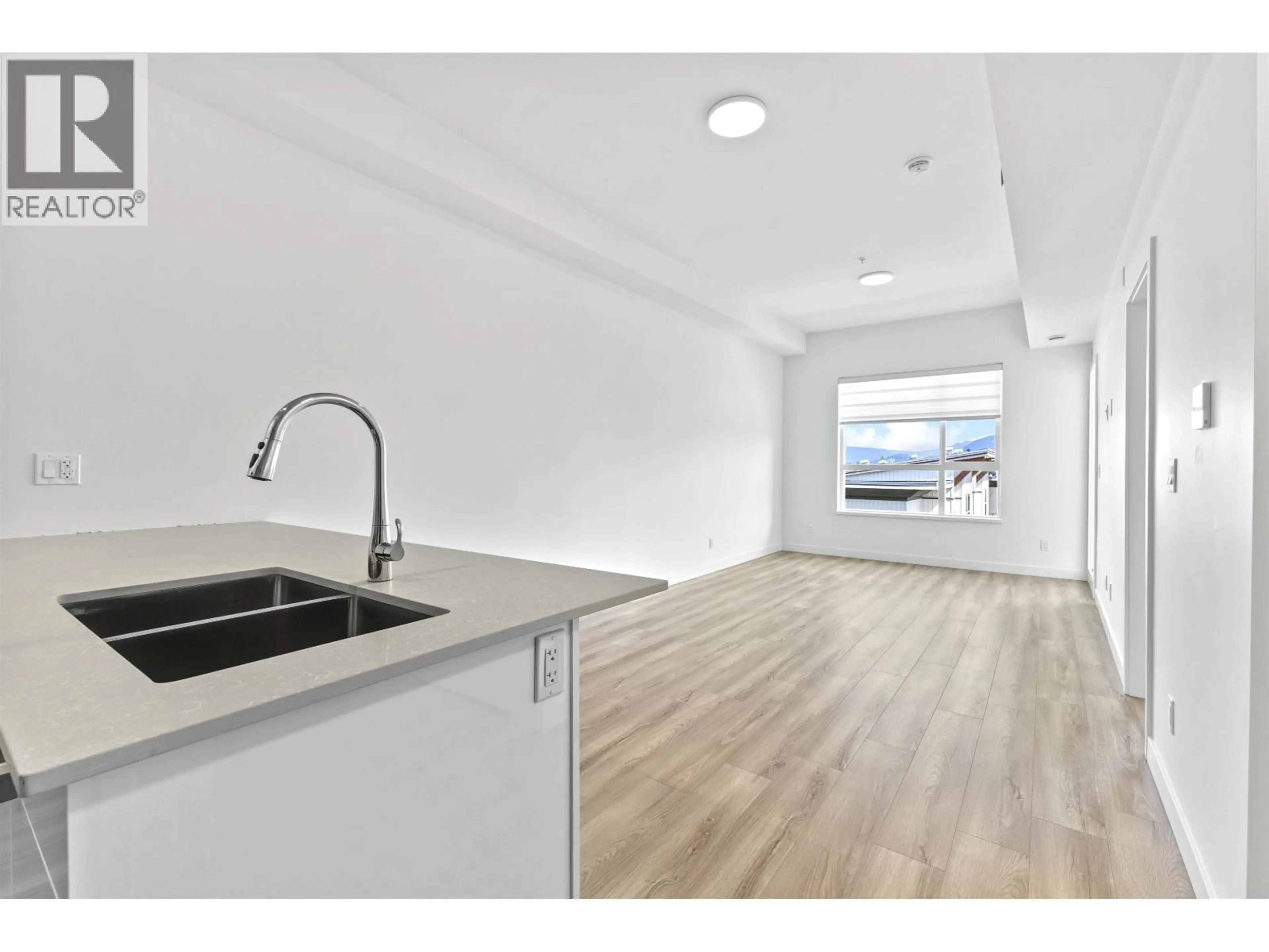 Standard kitchen, unknown for 510 - 11913 BURNETT STREET, Maple Ridge British Columbia V2X4N1