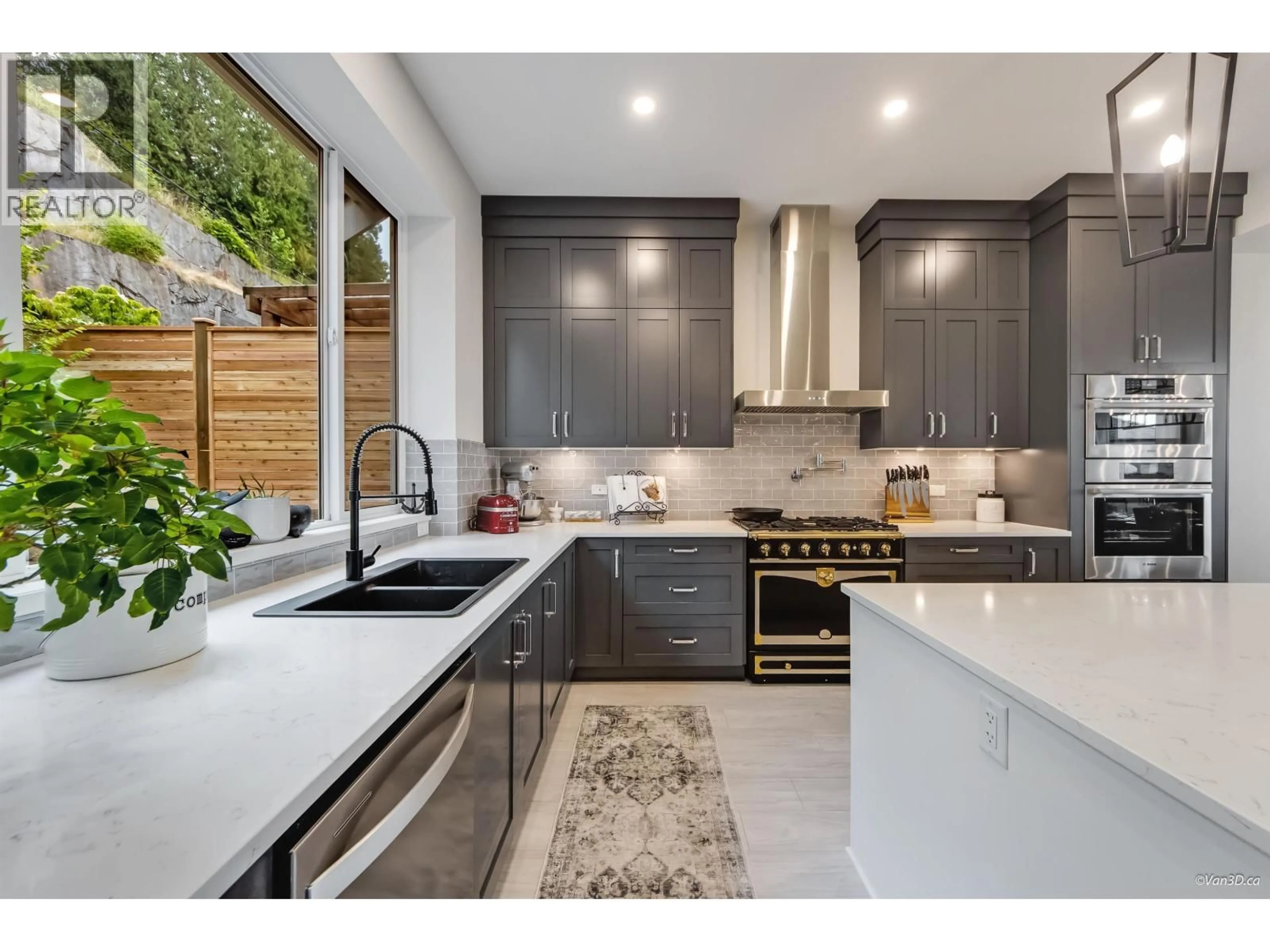 Contemporary kitchen, ceramic/tile floor for 14046 MIER DRIVE, Maple Ridge British Columbia V4R0G9