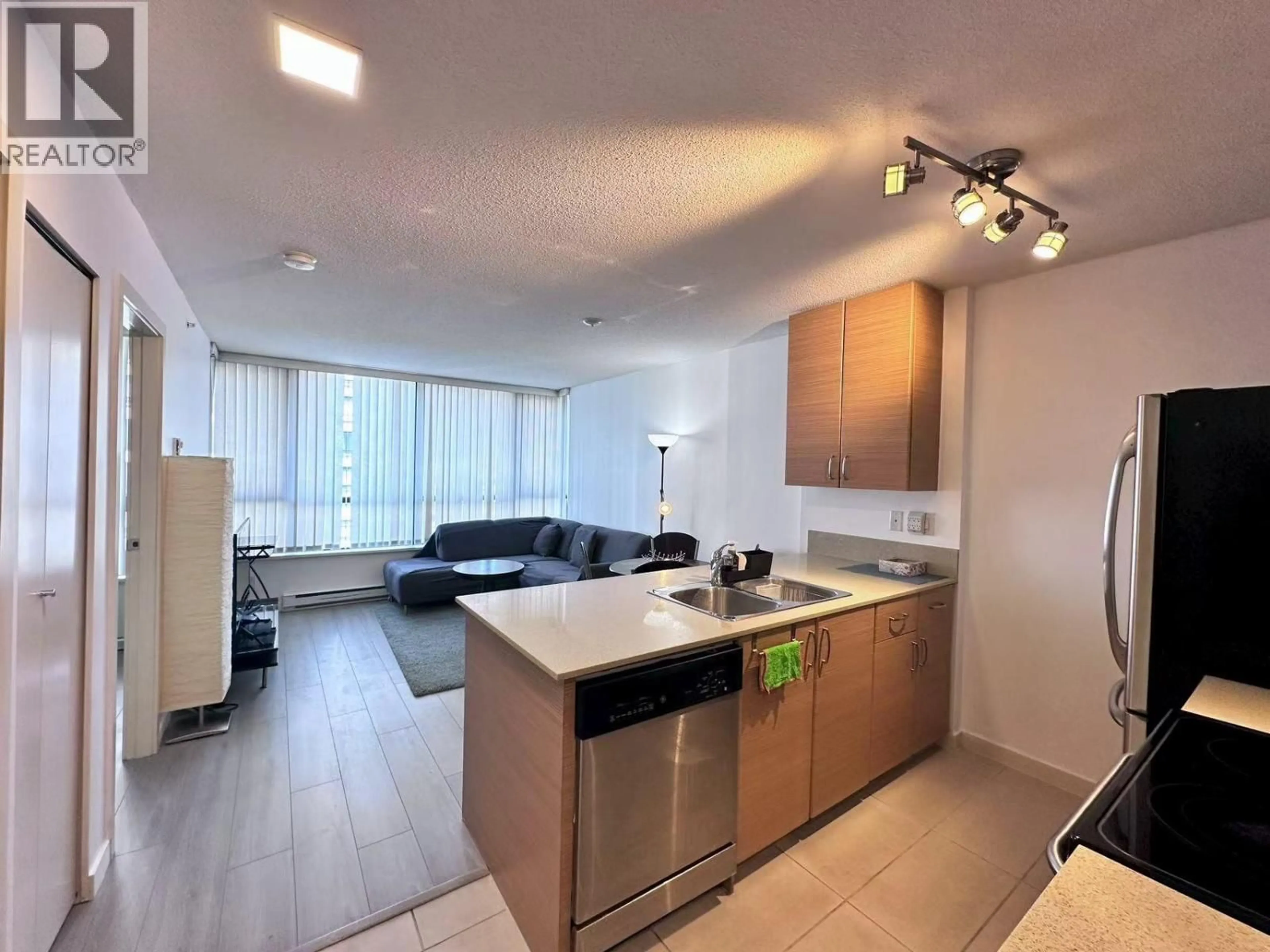 Unknown for 2404 - 977 MAINLAND STREET, Vancouver British Columbia V6B1T2