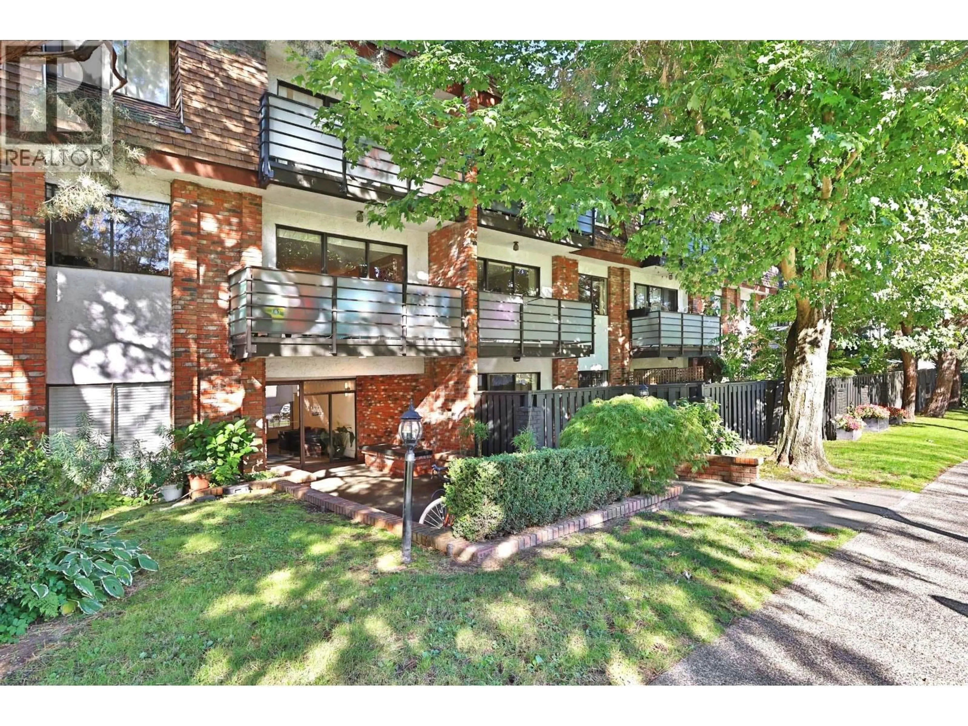 Patio, street for 101 - 1933 5TH AVENUE, Vancouver British Columbia V6J1P6