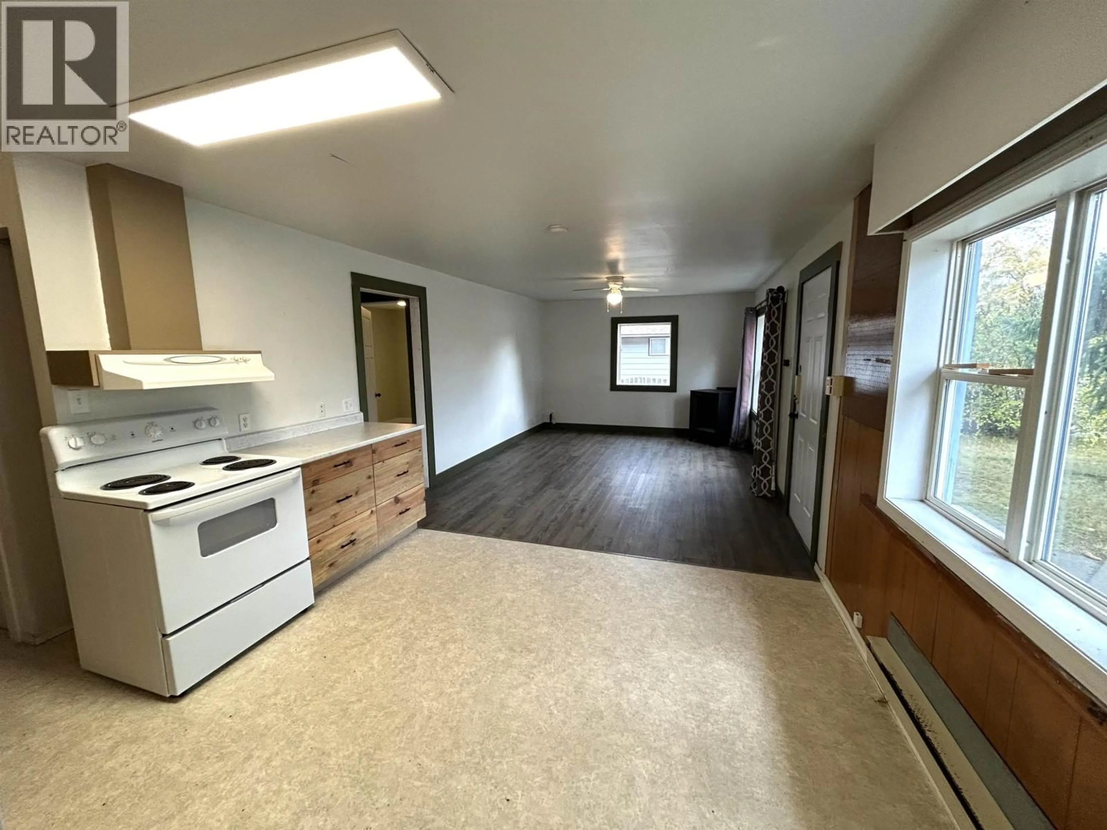 A pic of a room for 1170 CARNEY STREET, Prince George British Columbia V2M2K9