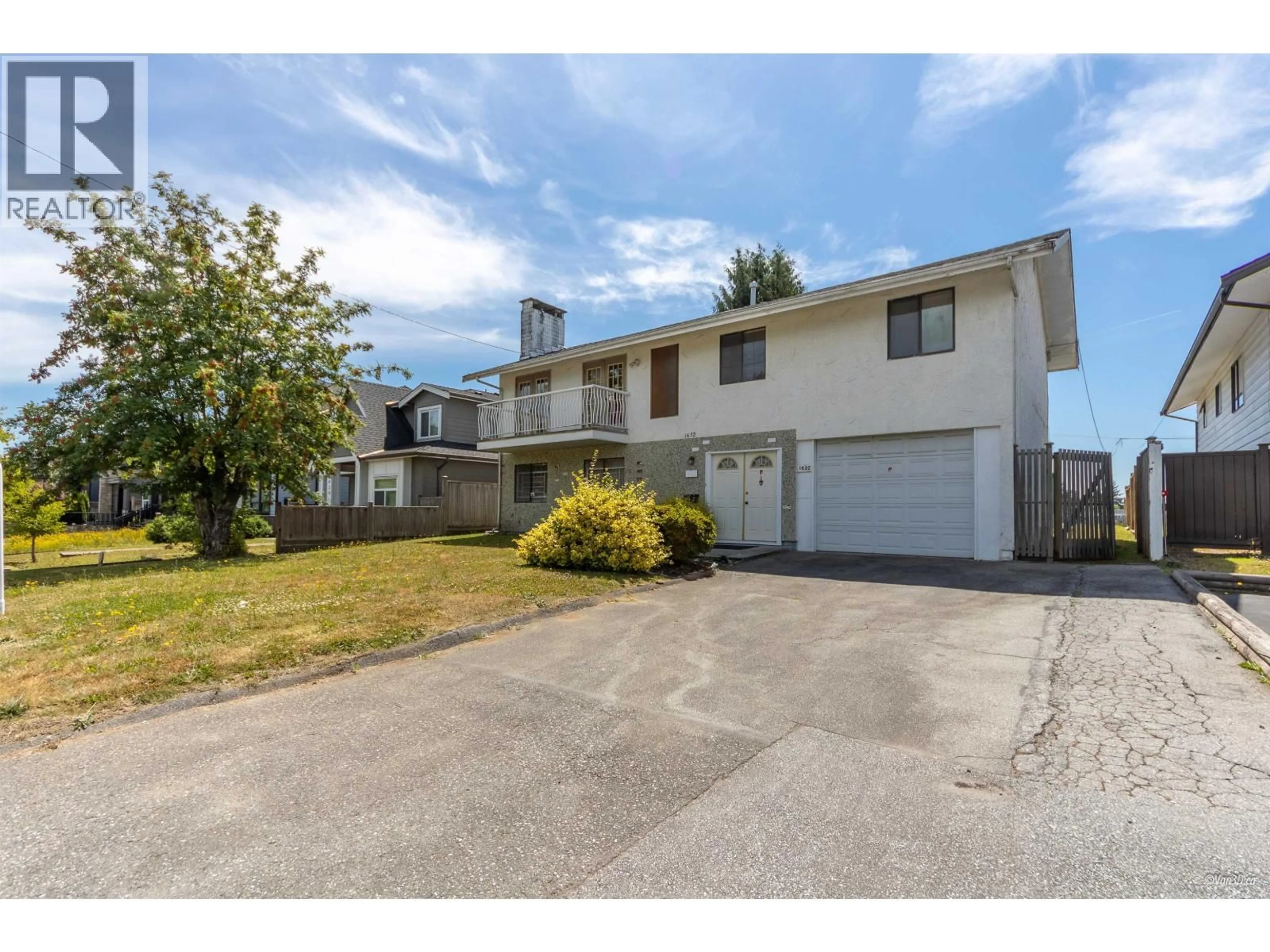 Home with vinyl exterior material, street for 1632 COMO LAKE AVENUE, Coquitlam British Columbia V3J3P6