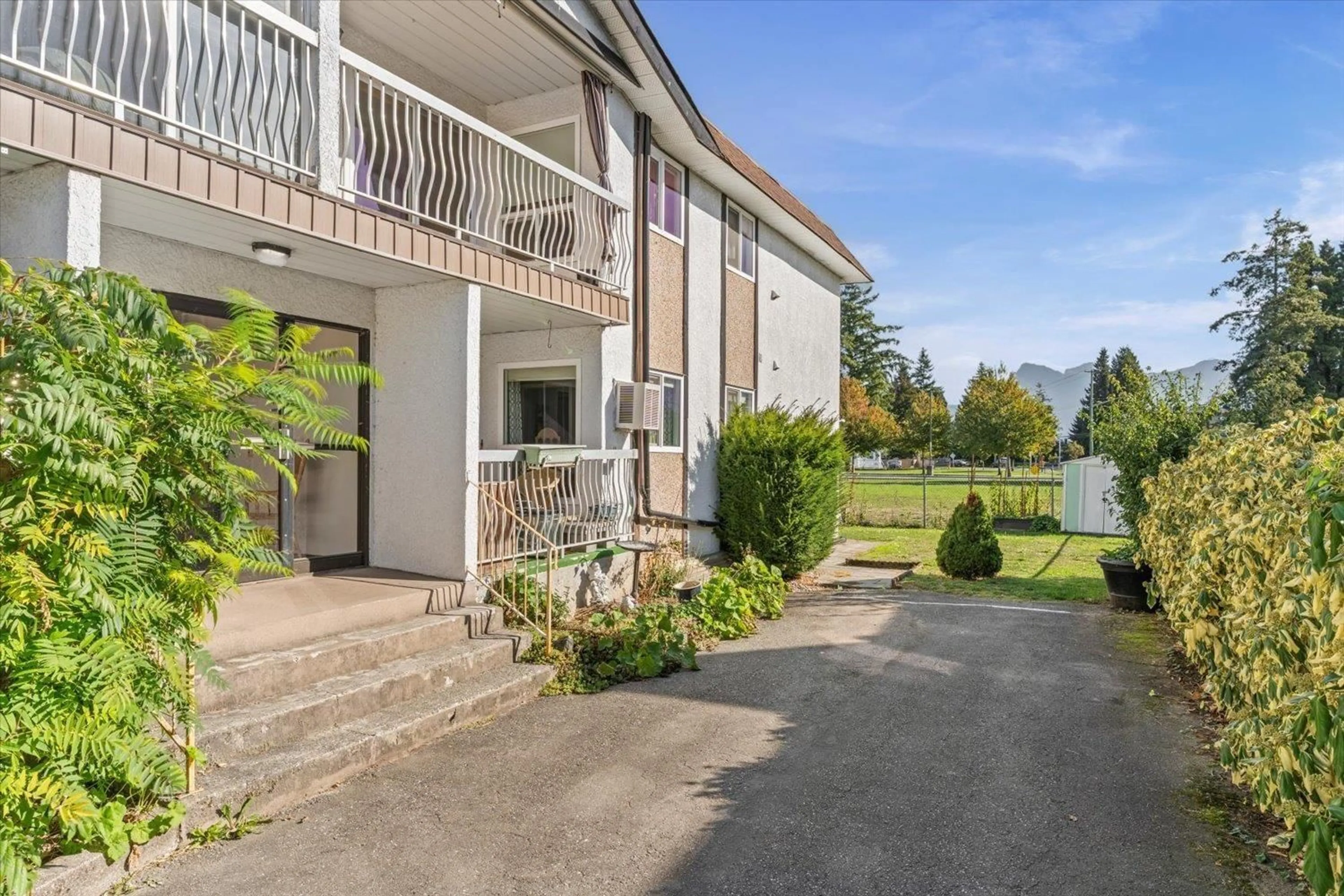 Patio, unknown for 203 - 9516 ROTARY STREET, Chilliwack British Columbia V2P2W5