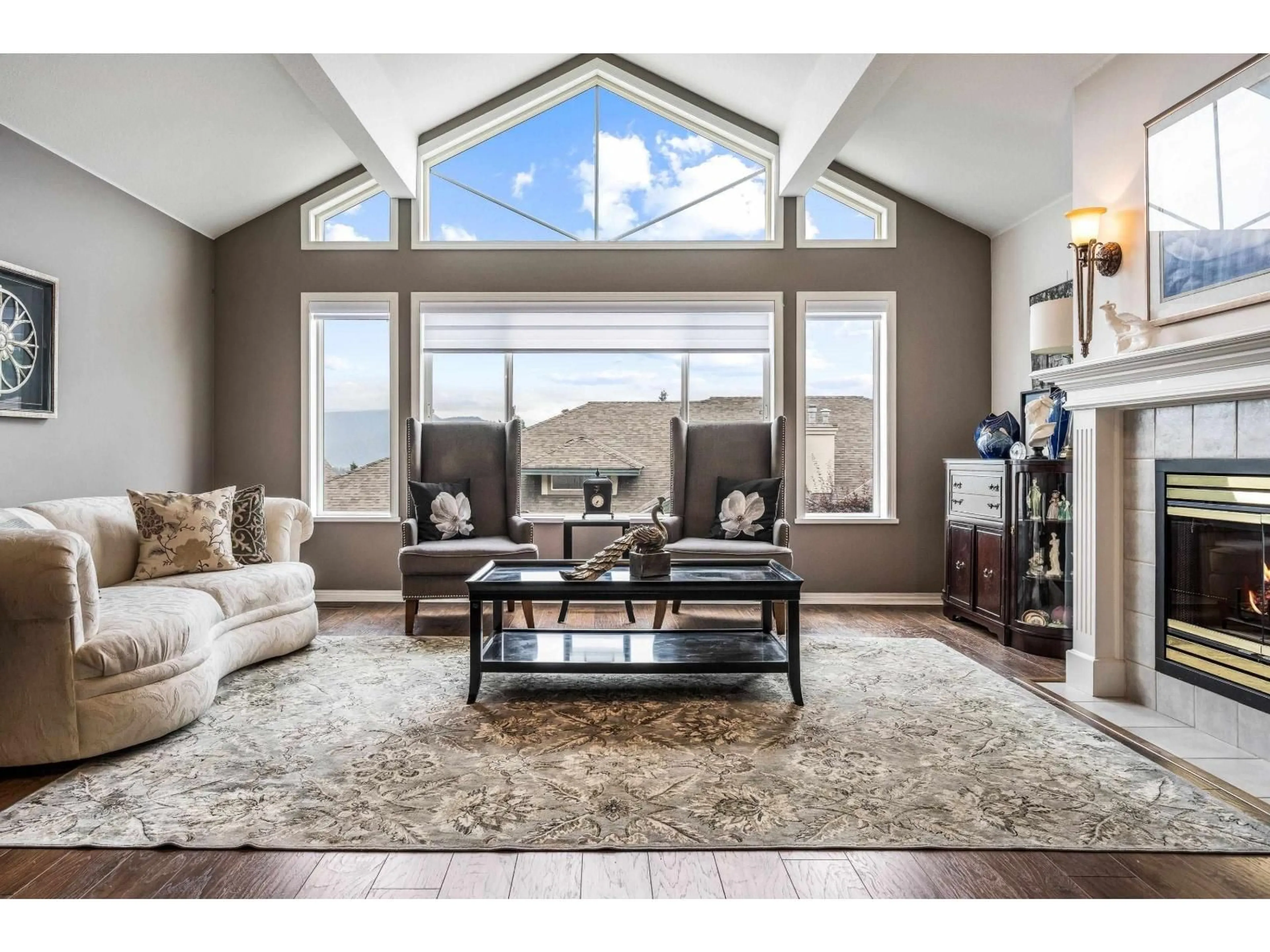 Living room with furniture, unknown for 27 - 8590 SUNRISE DRIVE, Chilliwack British Columbia V2R3Z4