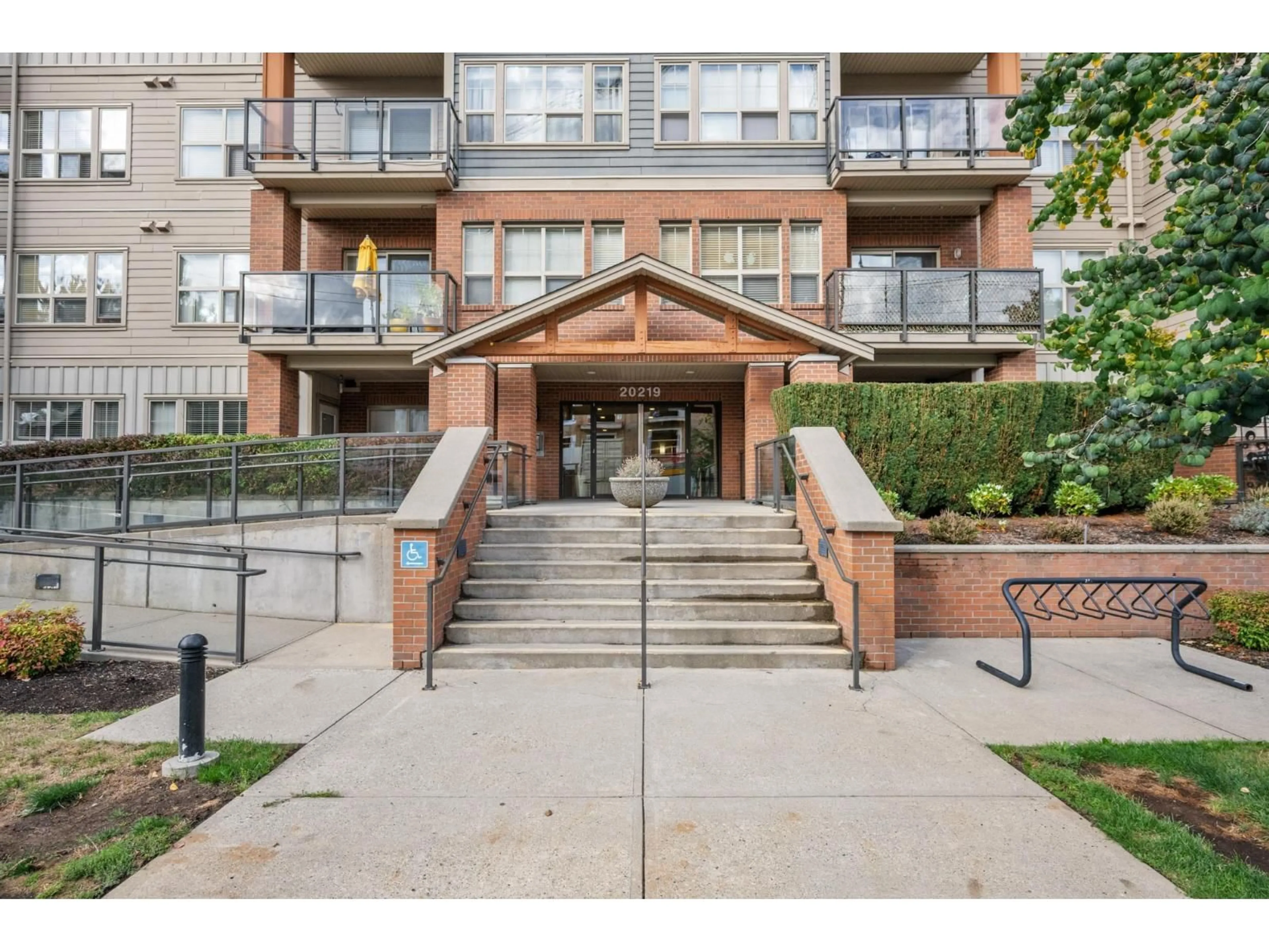 Unknown for 318 - 20219 54A, Langley British Columbia V3A0C7
