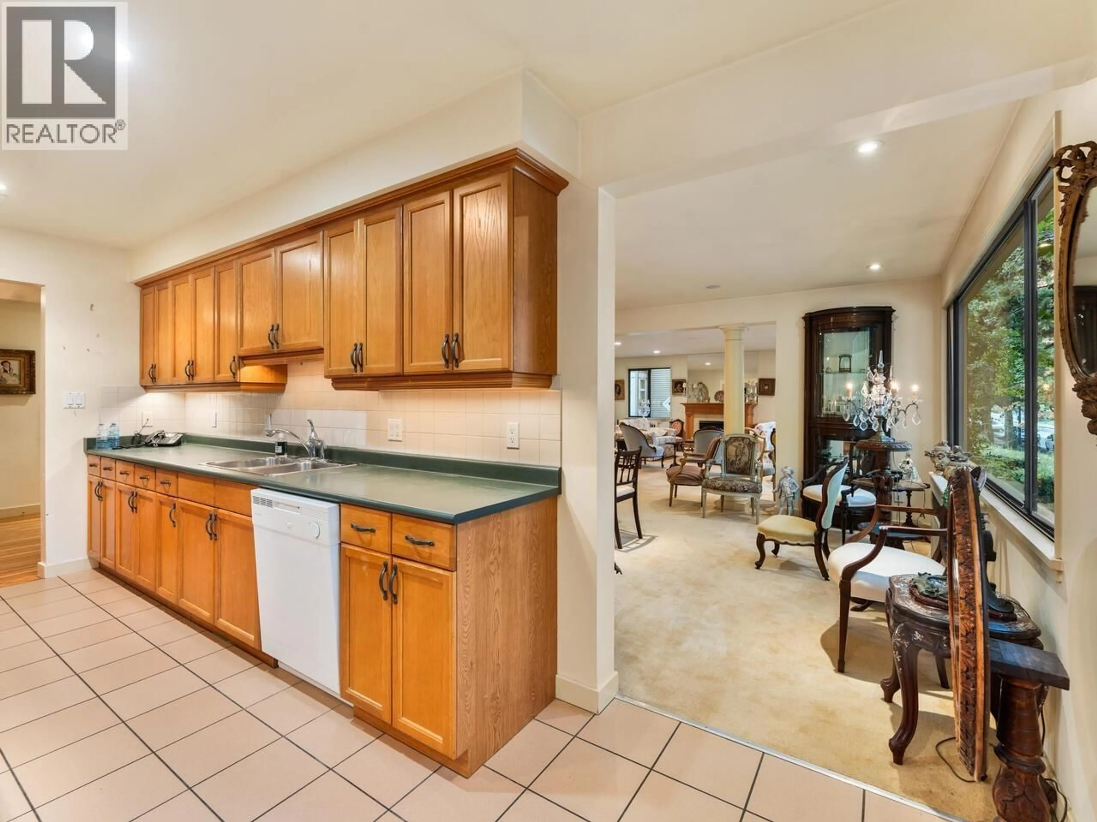 Open concept kitchen, ceramic/tile floor for 201 - 1695 W 10TH AVENUE, Vancouver British Columbia V6J2A2
