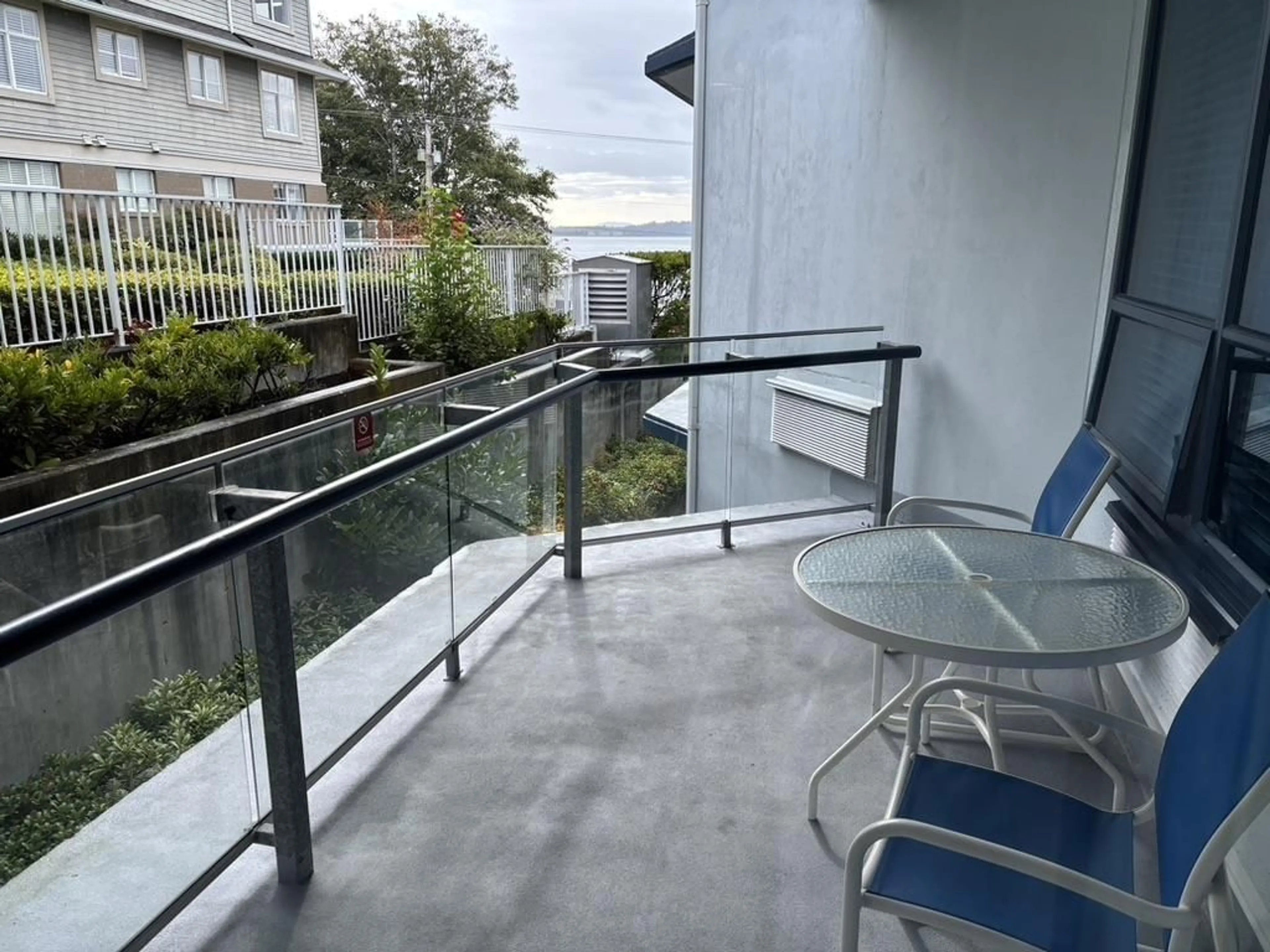 Balcony in the apartment, water/lake/river/ocean view for 209 - 15611 MARINE, White Rock British Columbia V4B1E1