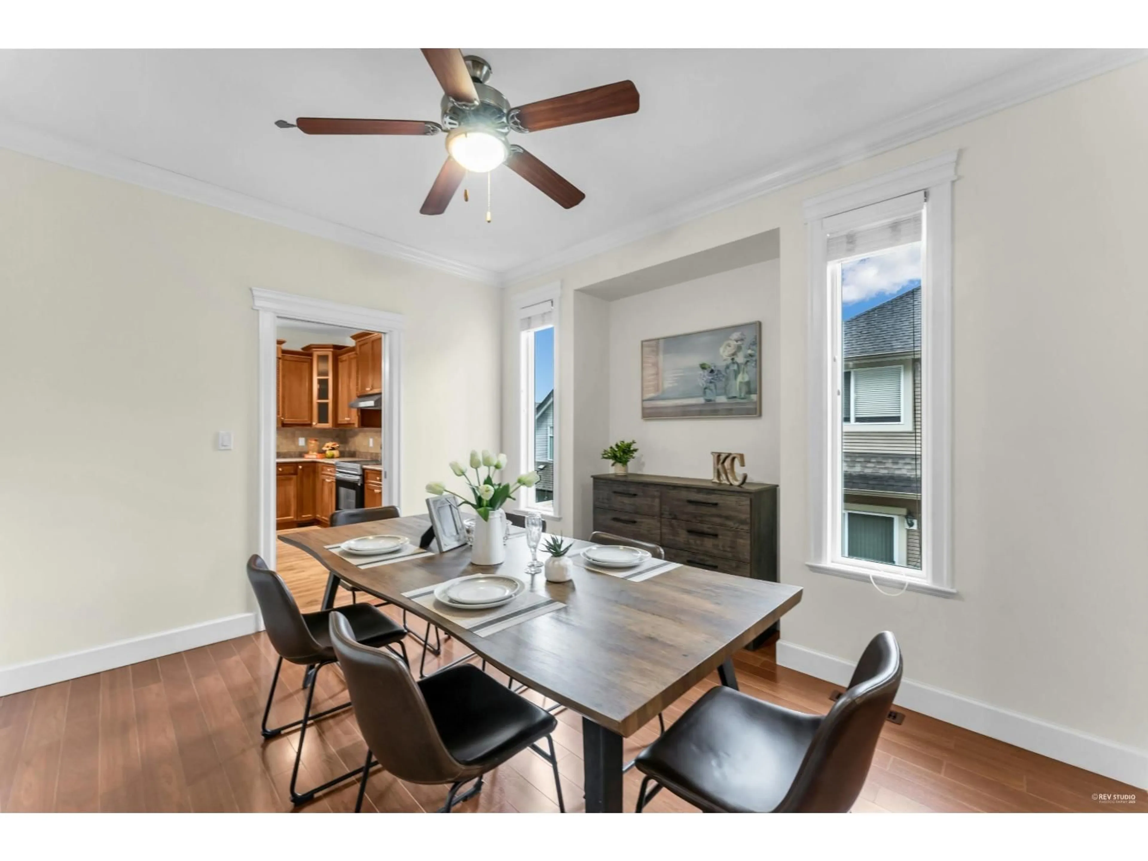 Dining room, wood/laminate floor for 6822 196A, Langley British Columbia V2Y3H2