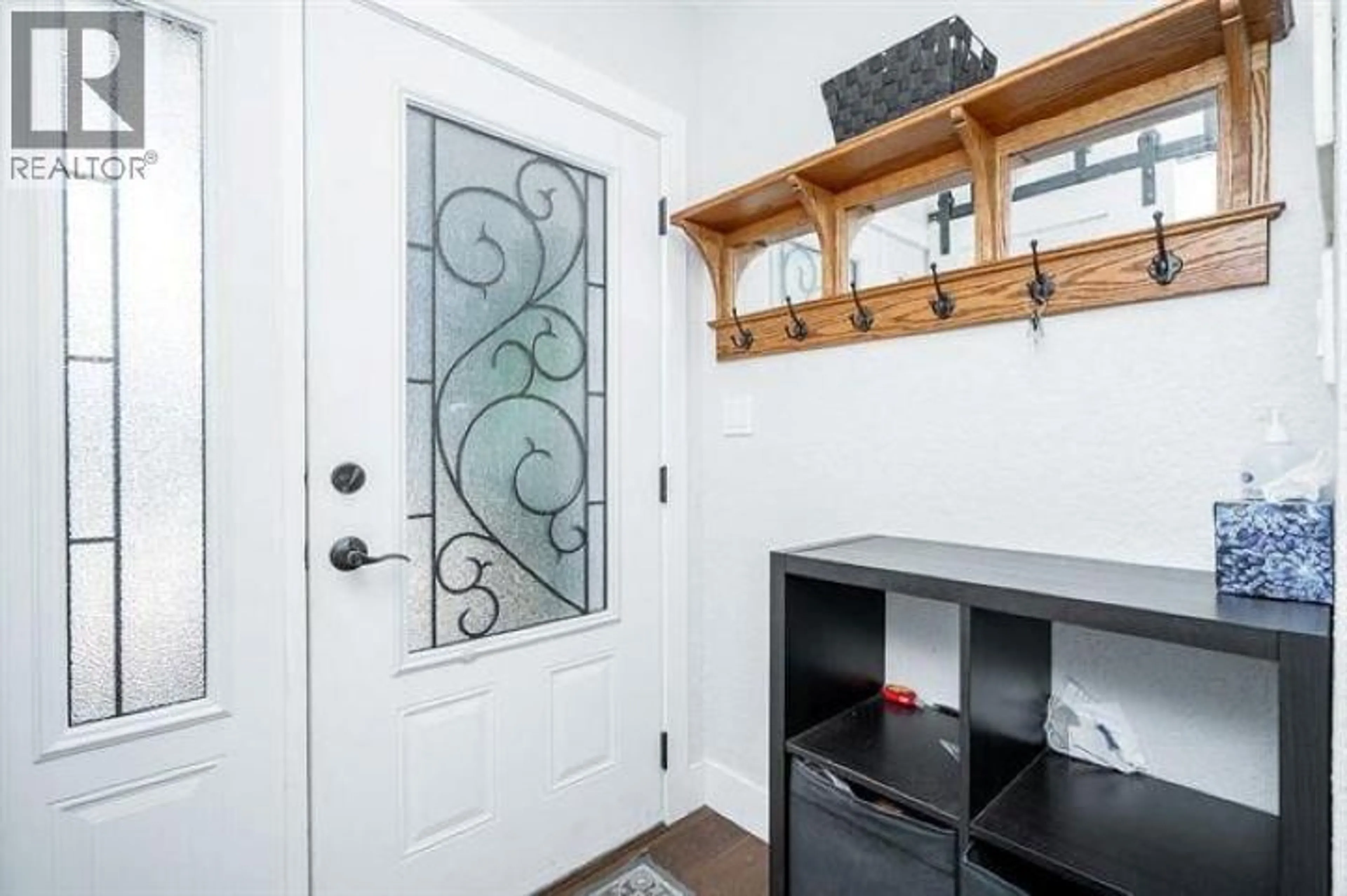 Indoor entryway for 845 SMITH AVENUE, Coquitlam British Columbia V3J2X4