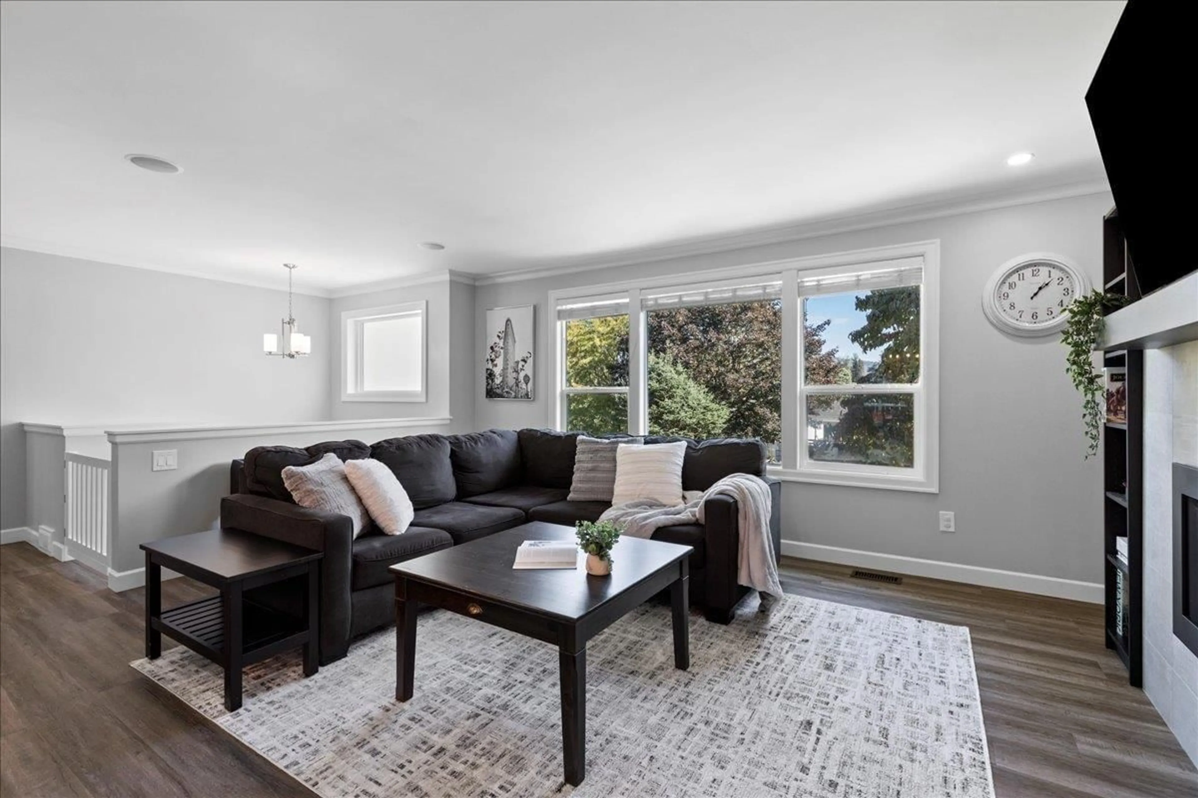 Living room with furniture, unknown for 2829 ARLINGTON STREET, Abbotsford British Columbia V2S3L1