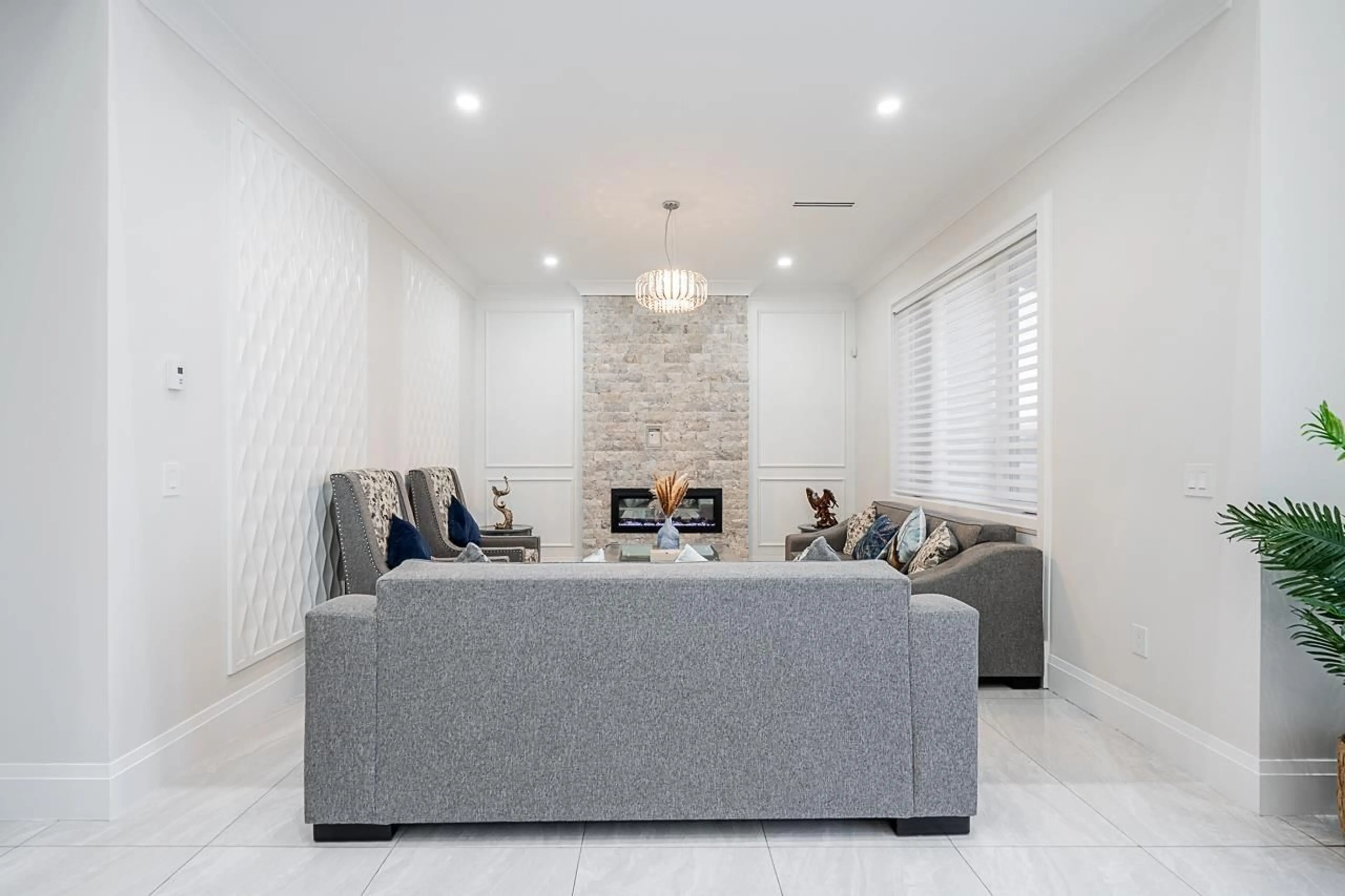 Living room with furniture, ceramic/tile floor for 23842 OLD YALE, Langley British Columbia V2Z2K4