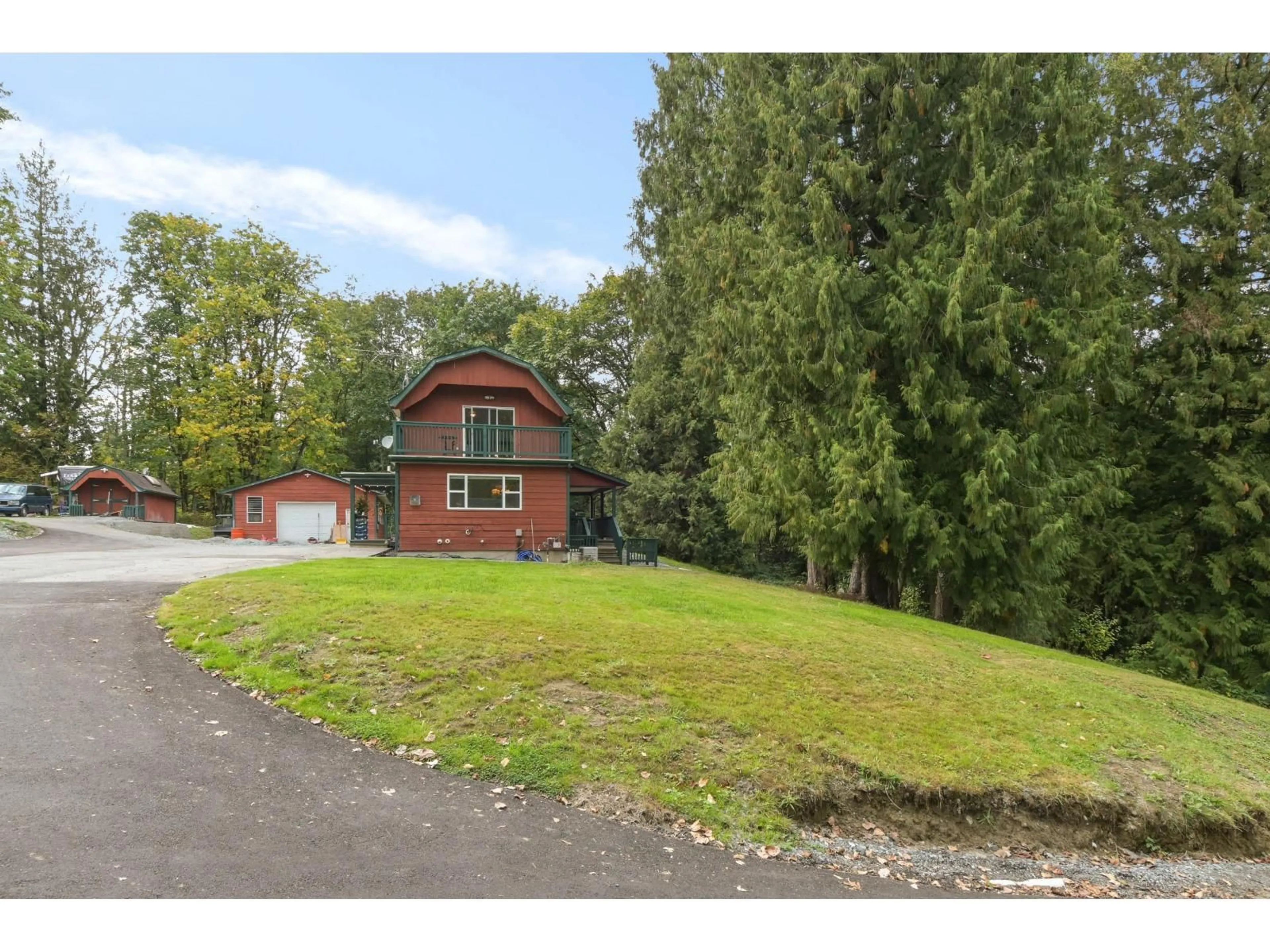 A pic from outside/outdoor area/front of a property/back of a property/a pic from drone, unknown for 25330 72, Langley British Columbia V4W1H6