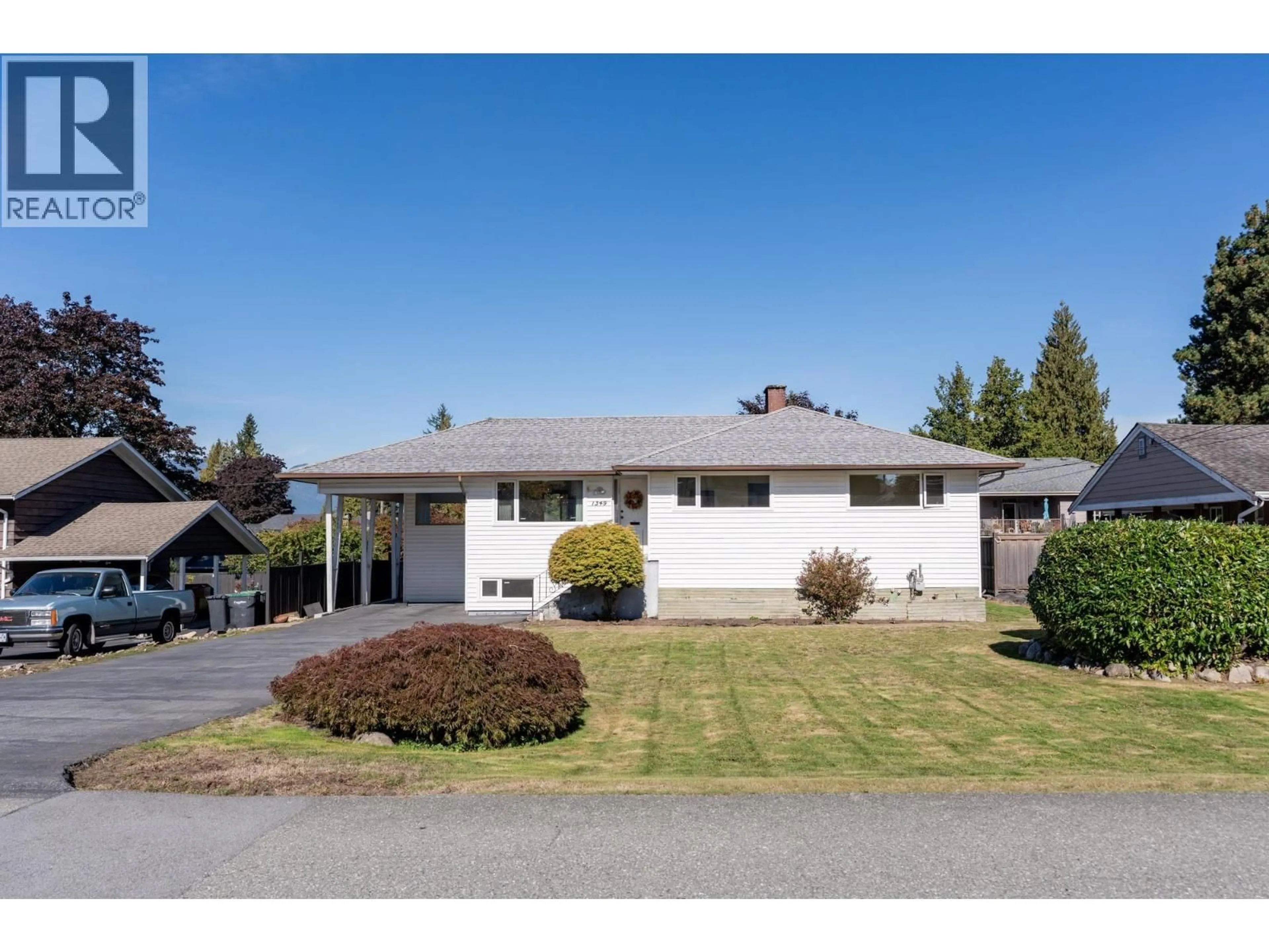 Home with vinyl exterior material, street for 1349 SUMMIT DRIVE, Coquitlam British Columbia V3J5L7