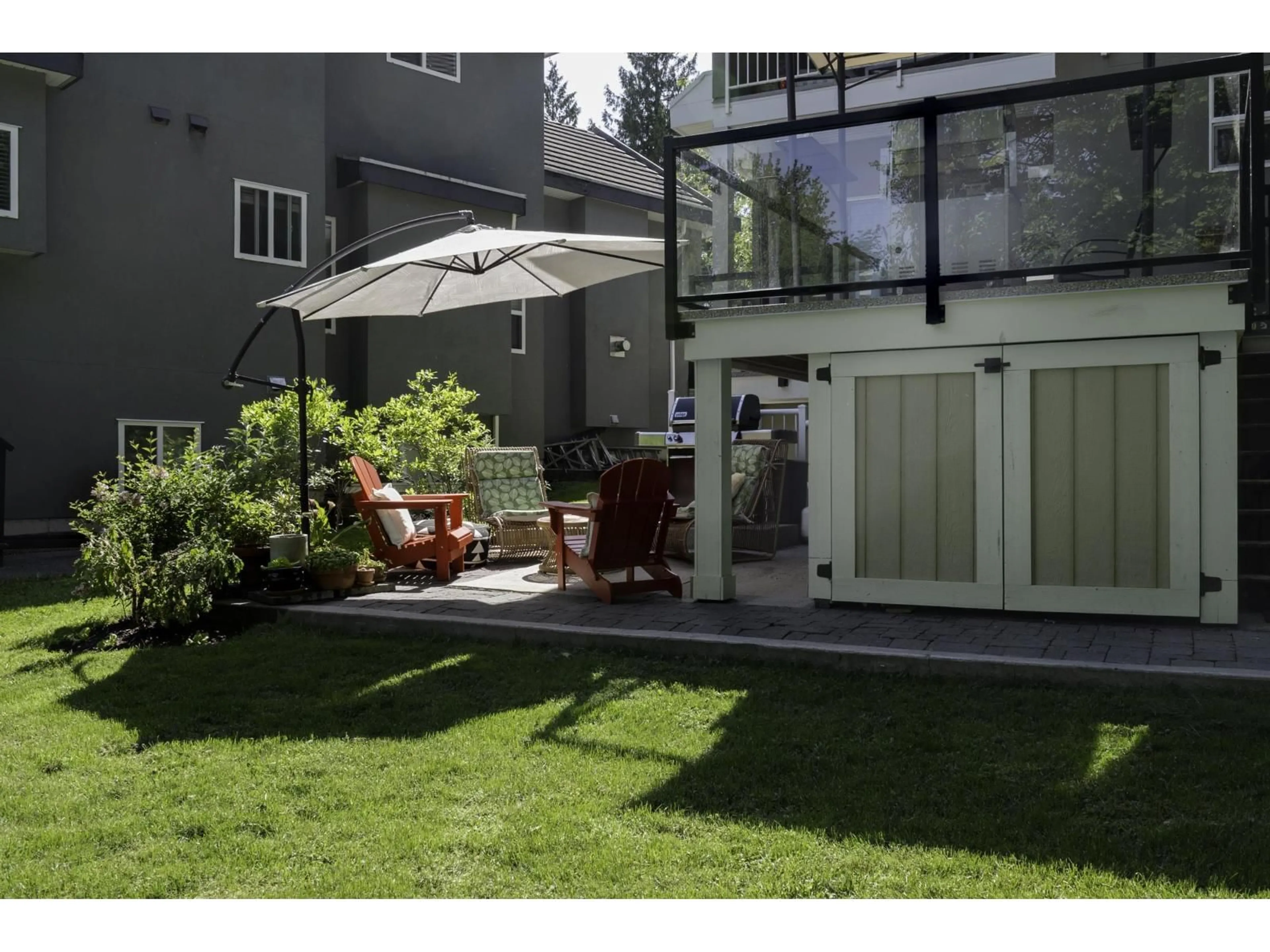 Patio, street for 10172 159, Surrey British Columbia V4N5R5