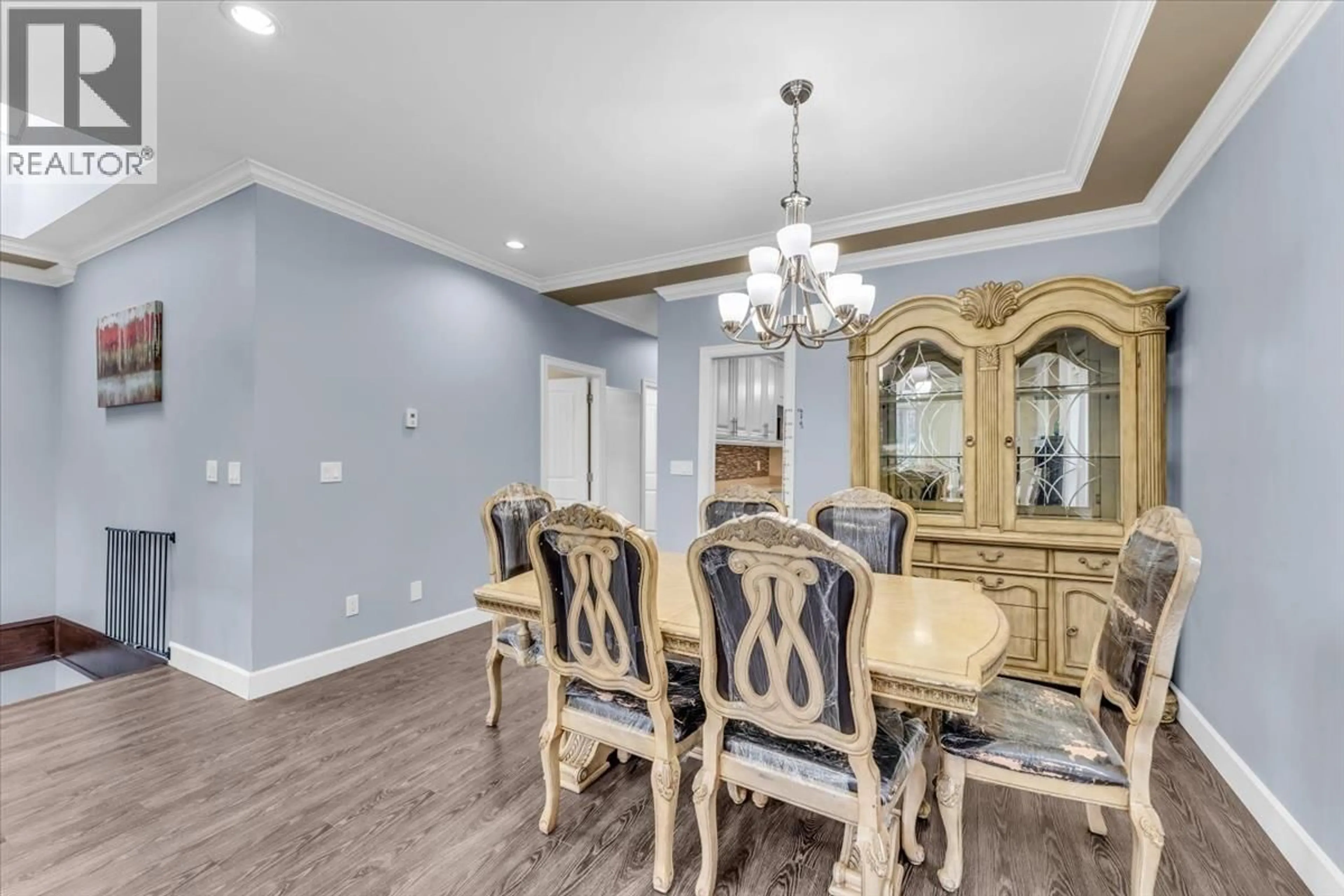 Dining room, unknown for 6080 MCKEE STREET, Burnaby British Columbia V5J2V5