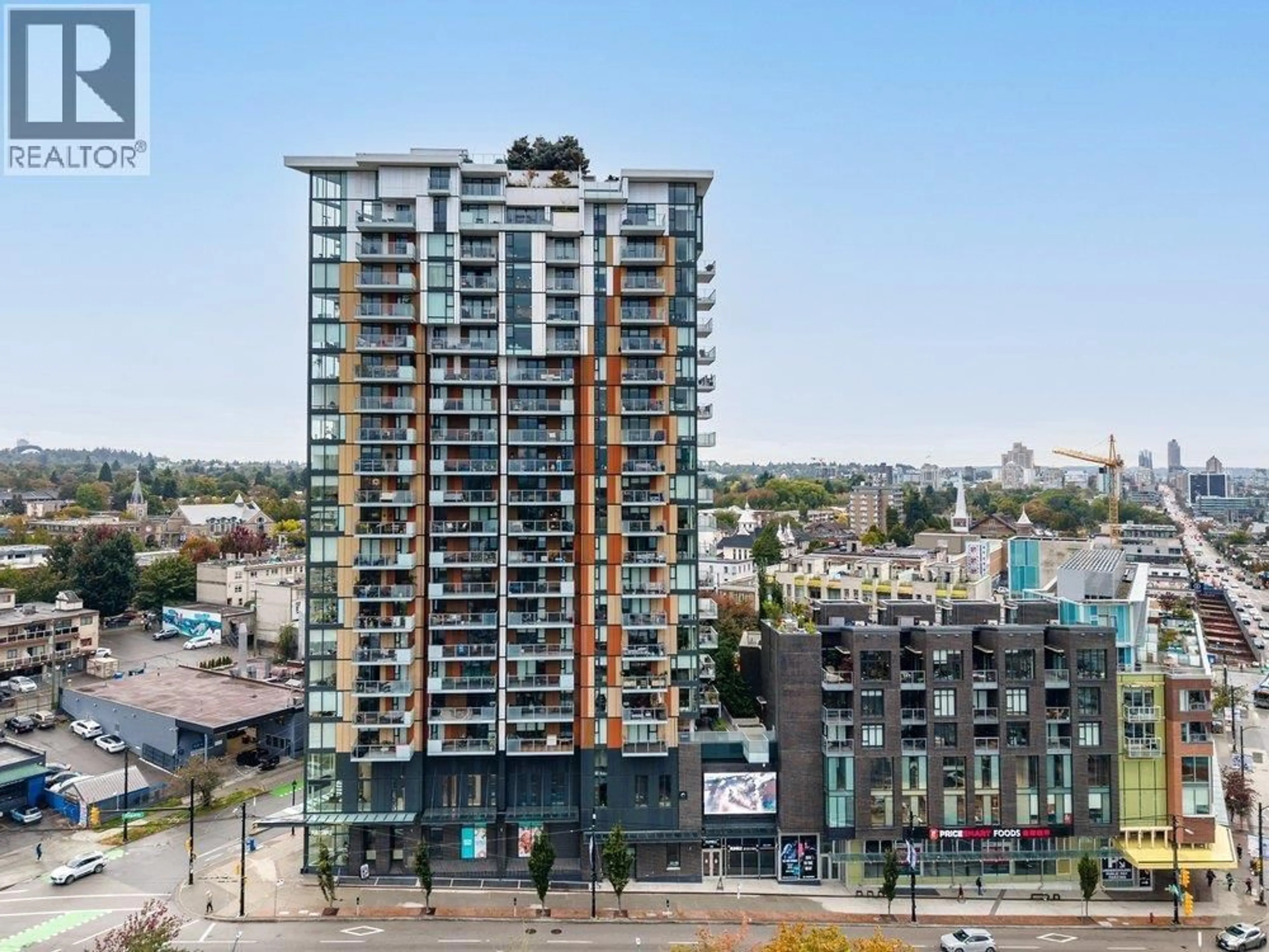 A pic from outside/outdoor area/front of a property/back of a property/a pic from drone, city buildings view from balcony for 501 - 285 10TH AVENUE, Vancouver British Columbia V5T0H6