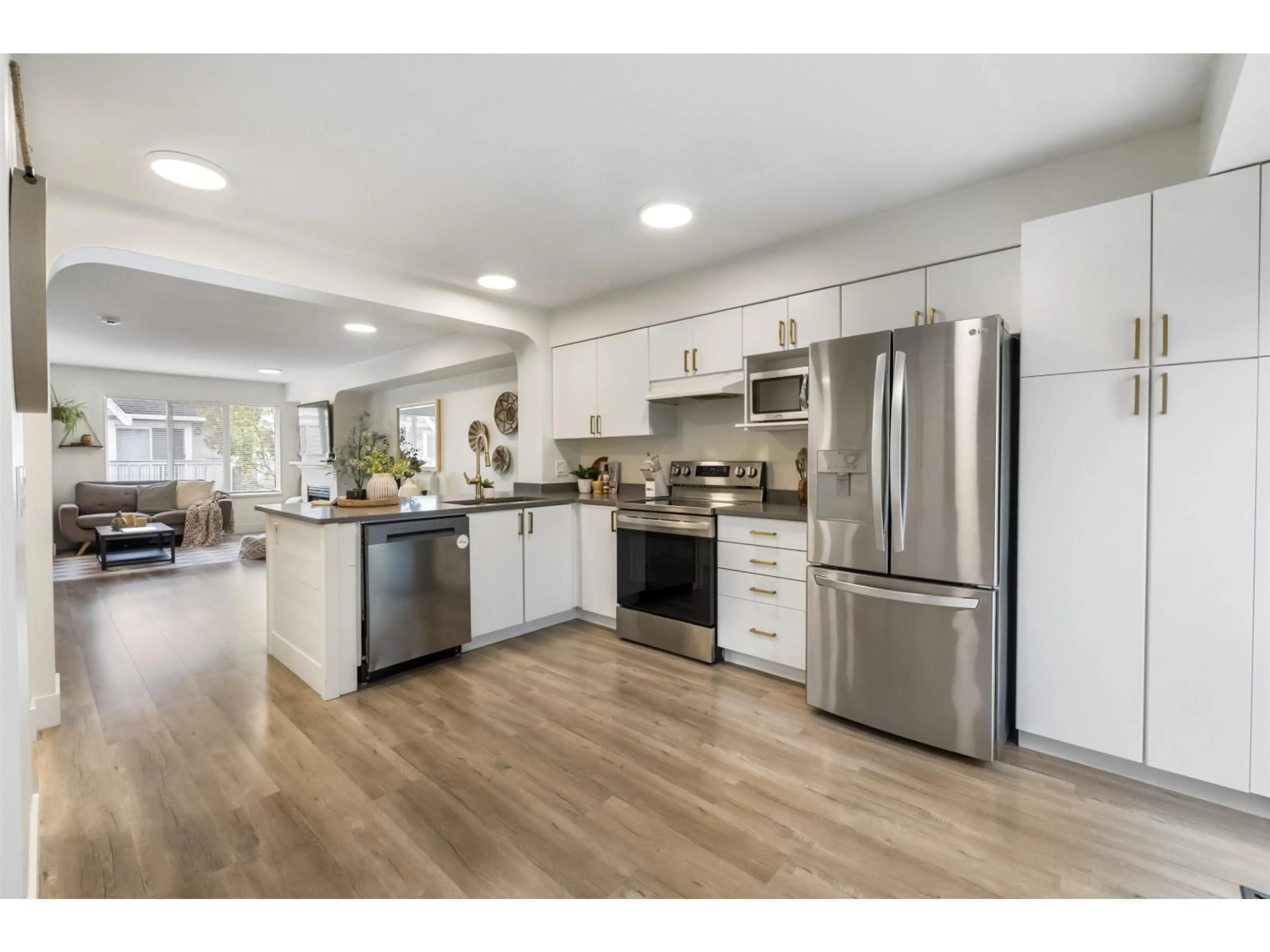 Open concept kitchen, unknown for 36 - 8775 161, Surrey British Columbia V4N5G3