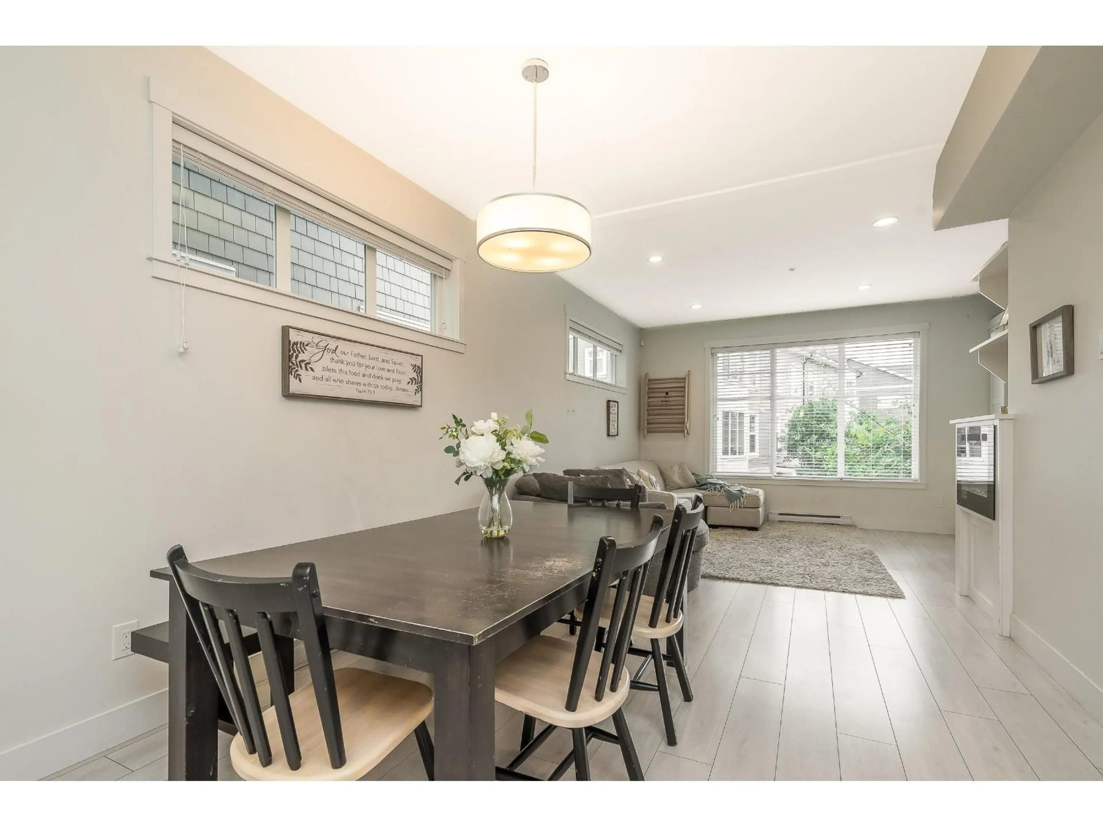 Dining room, wood/laminate floor for 32 - 21150 76A, Langley British Columbia V2Y0V9