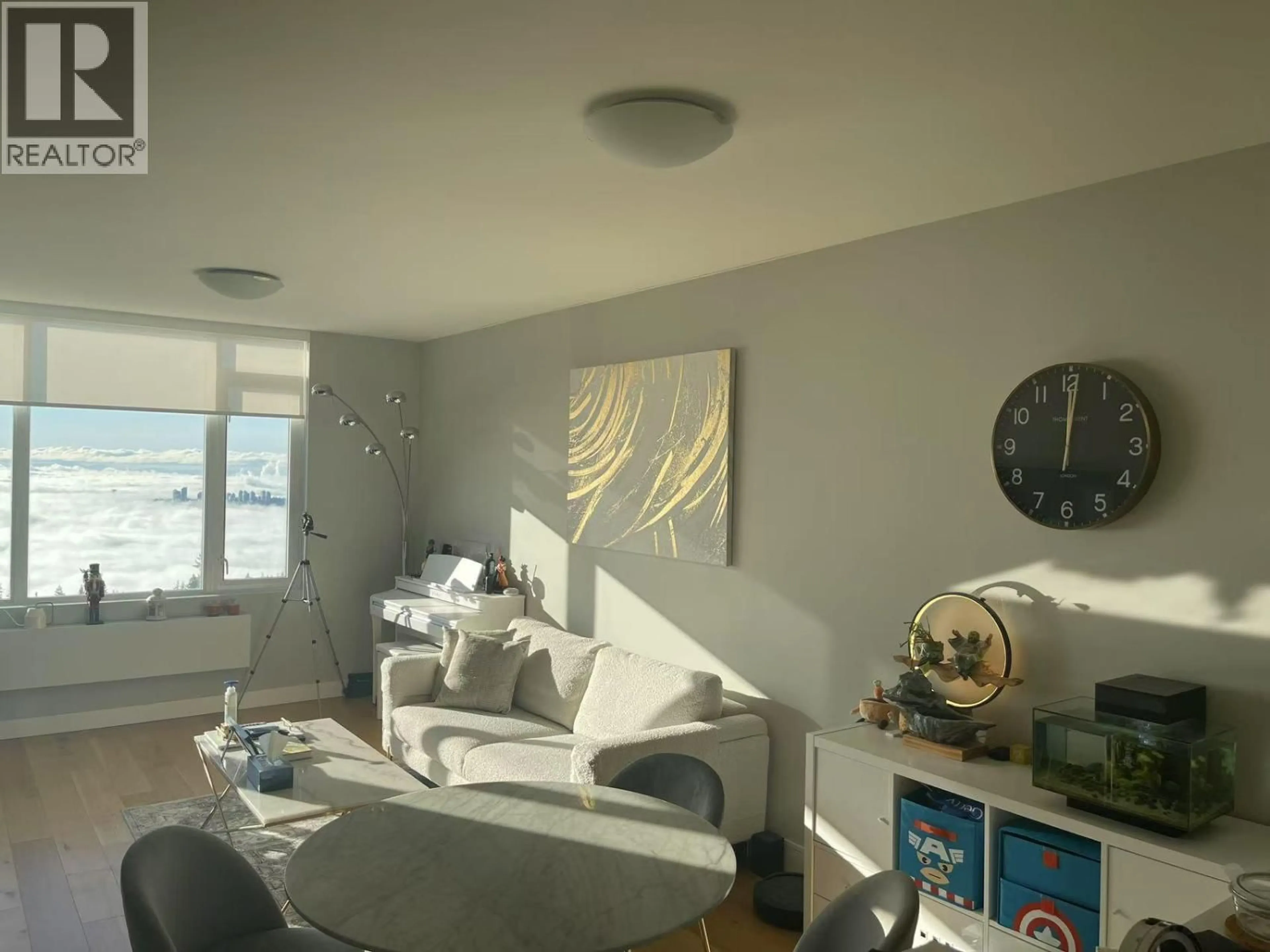 A pic of a room for 1505 - 9393 TOWER ROAD, Burnaby British Columbia V5A4Y8