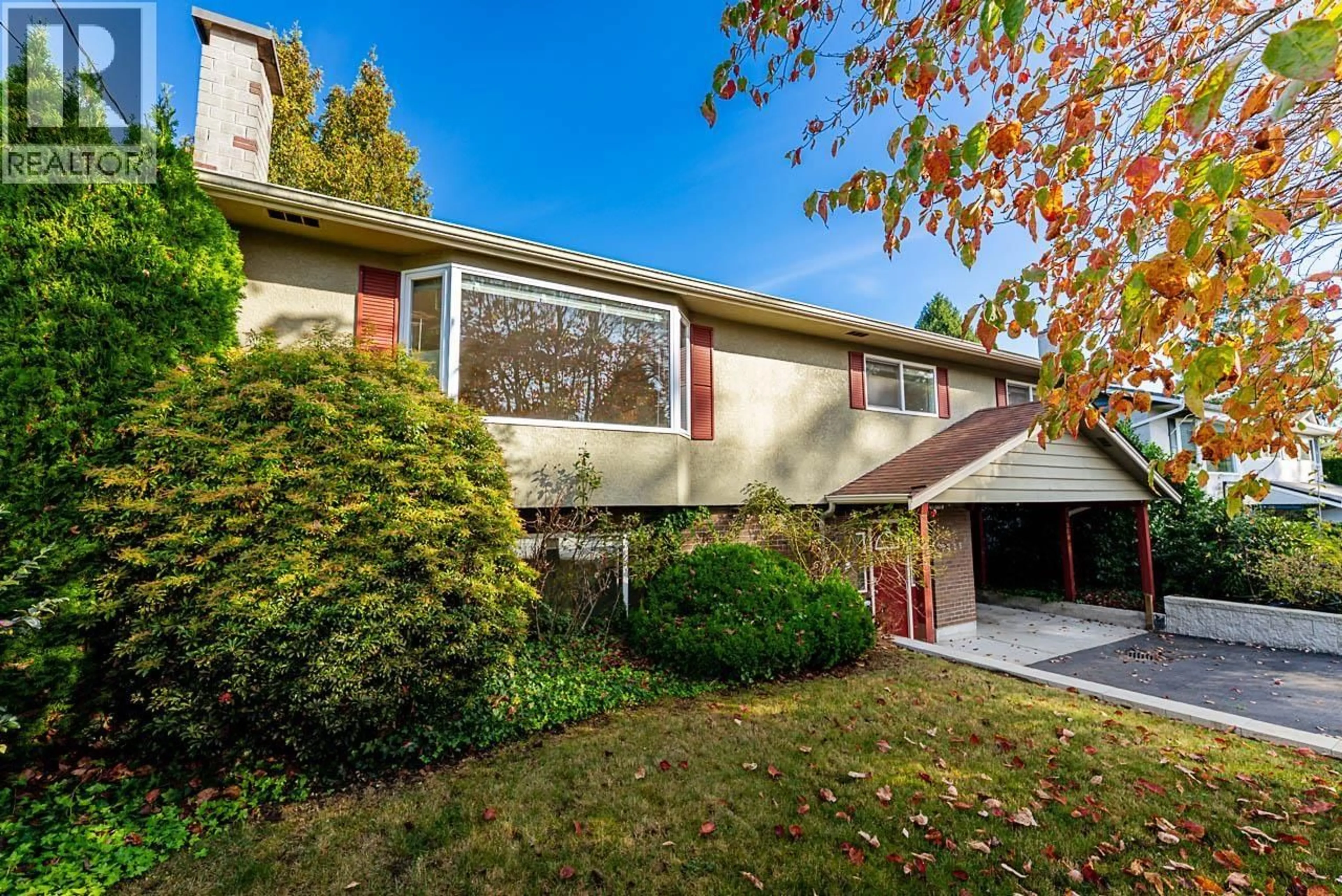 Home with vinyl exterior material, street for 5225 KINCAID STREET, Burnaby British Columbia V5G1W1