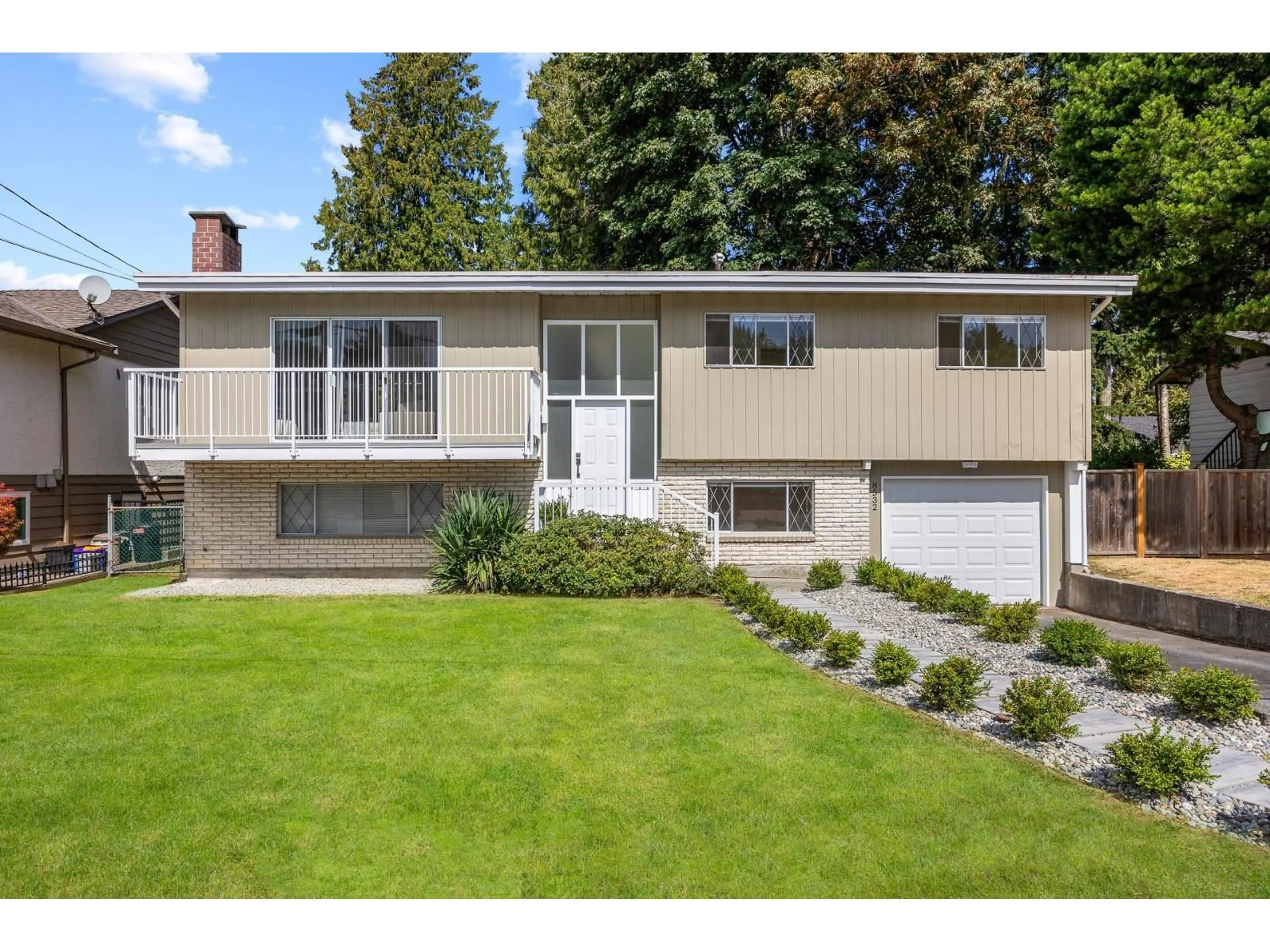 Home with vinyl exterior material, street for 8532 SULLIVAN, Delta British Columbia V4C4E4