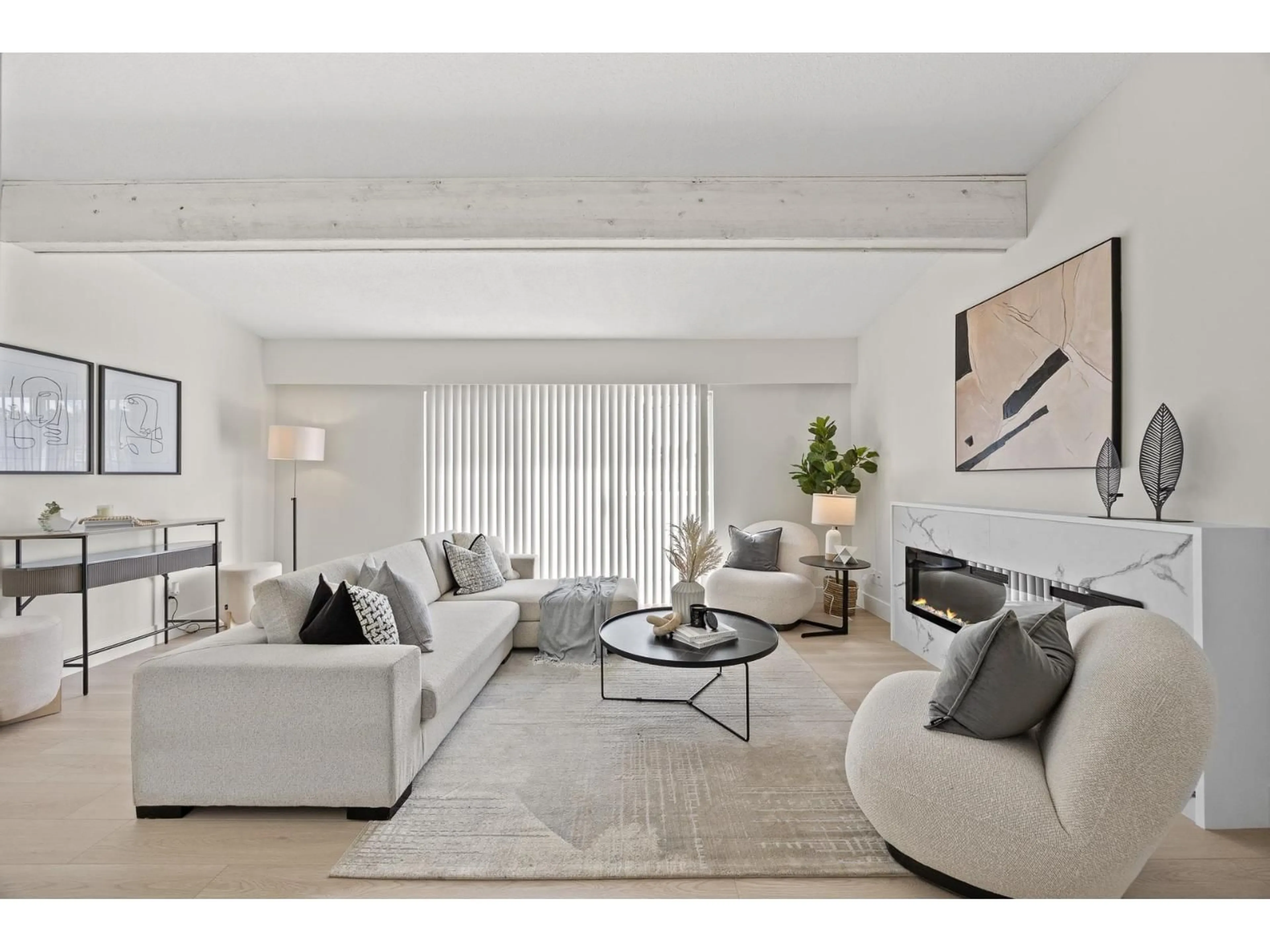 Living room with furniture, unknown for 8532 SULLIVAN, Delta British Columbia V4C4E4
