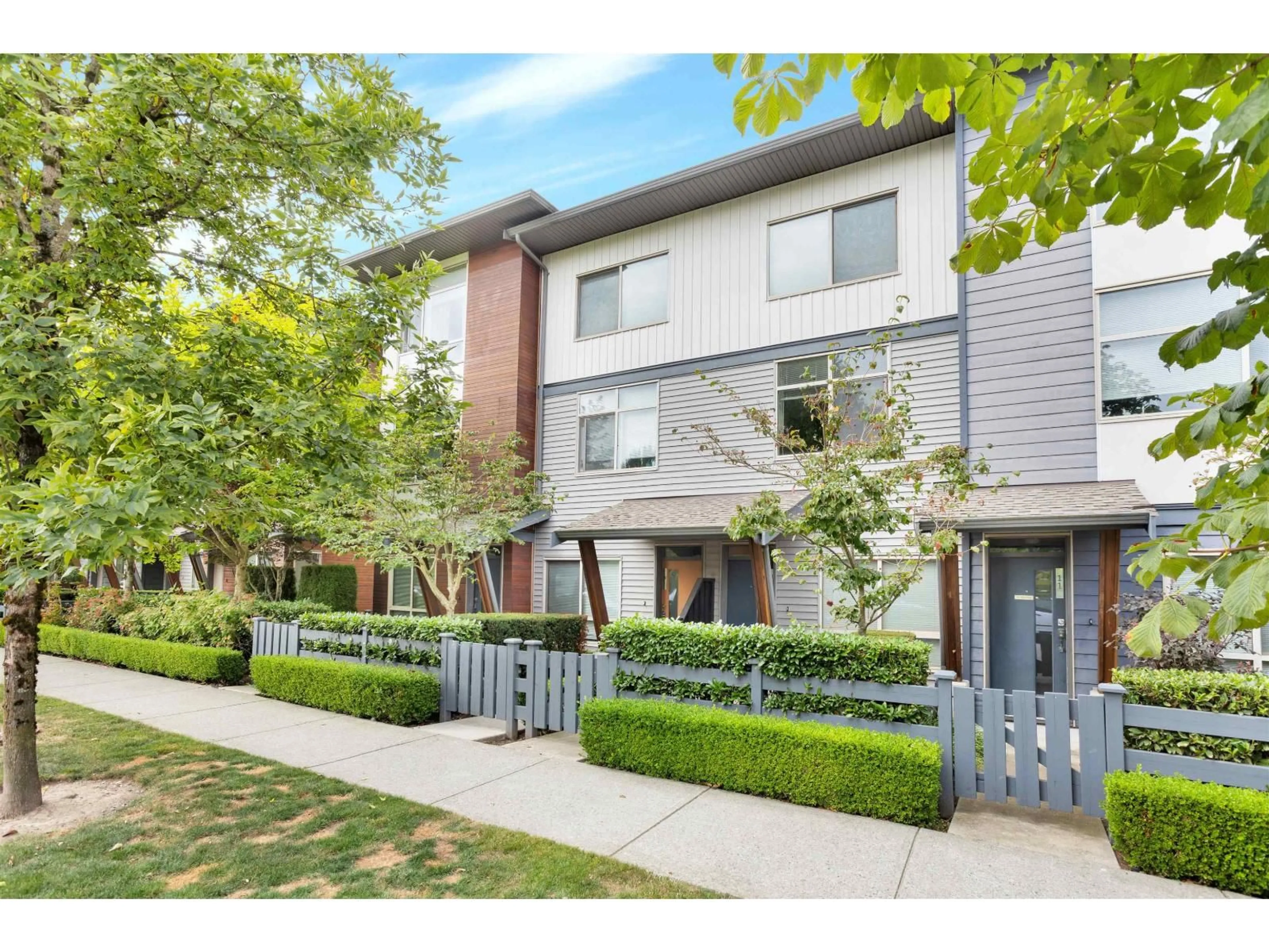 Home with brick exterior material, street for 10 - 8473 163, Surrey British Columbia V4N6M7