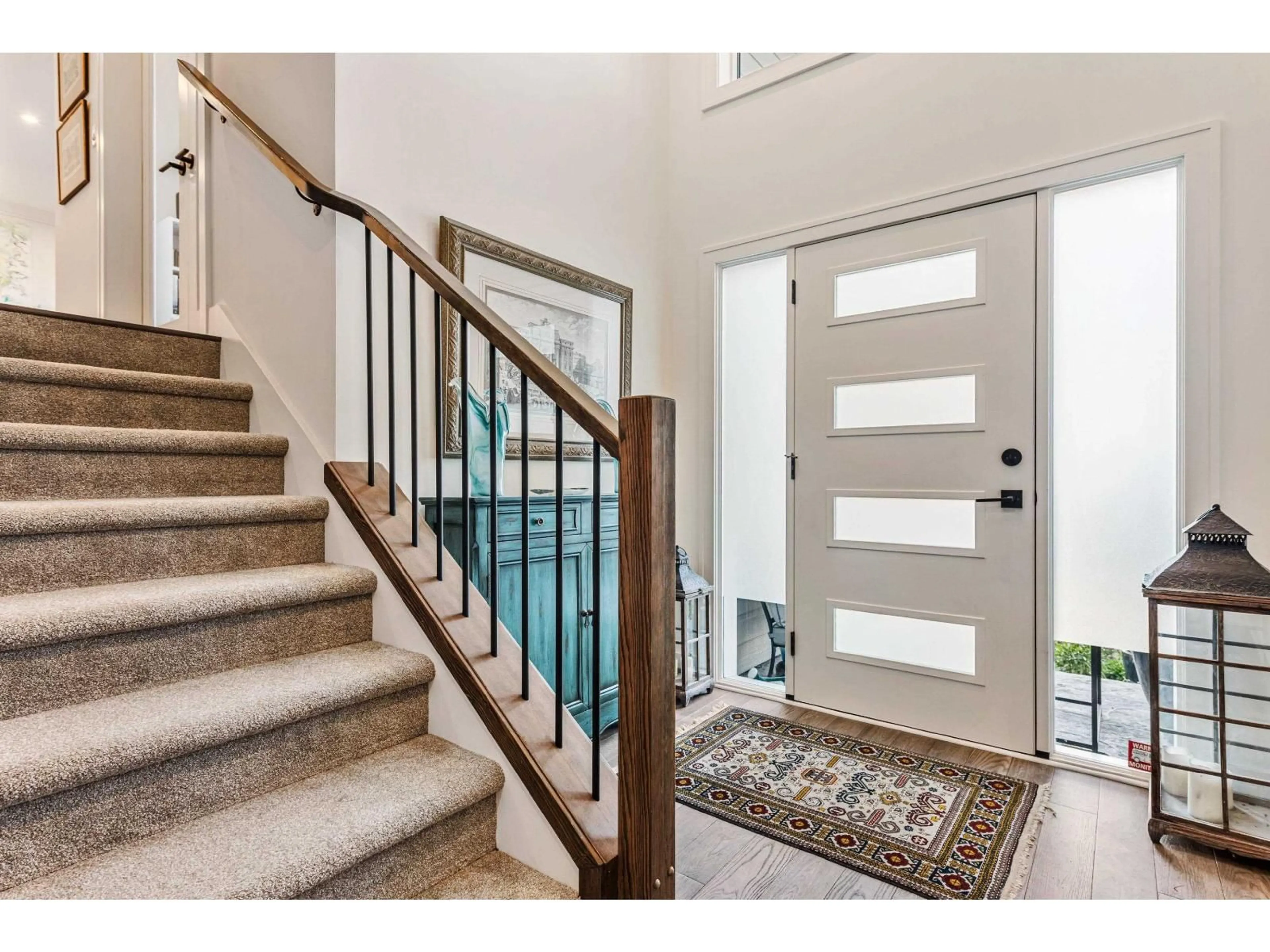 Indoor entryway for 71 - 50778 LEDGESTONE PLACE, Chilliwack British Columbia V2P0E7