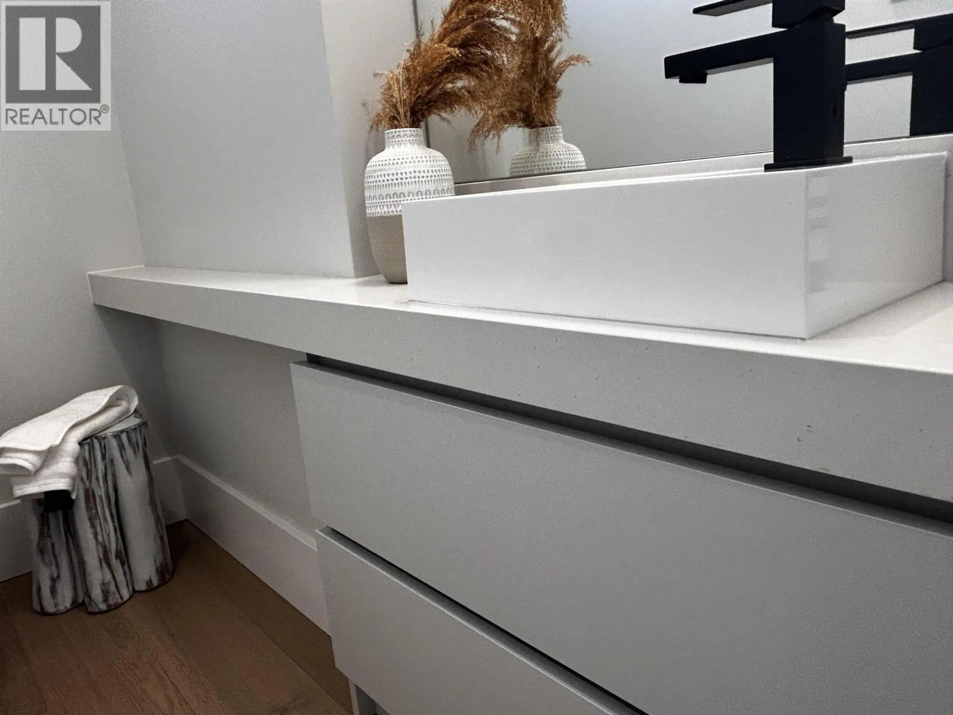 Contemporary bathroom, unknown for 1341 21ST AVENUE, Vancouver British Columbia V5V1T1