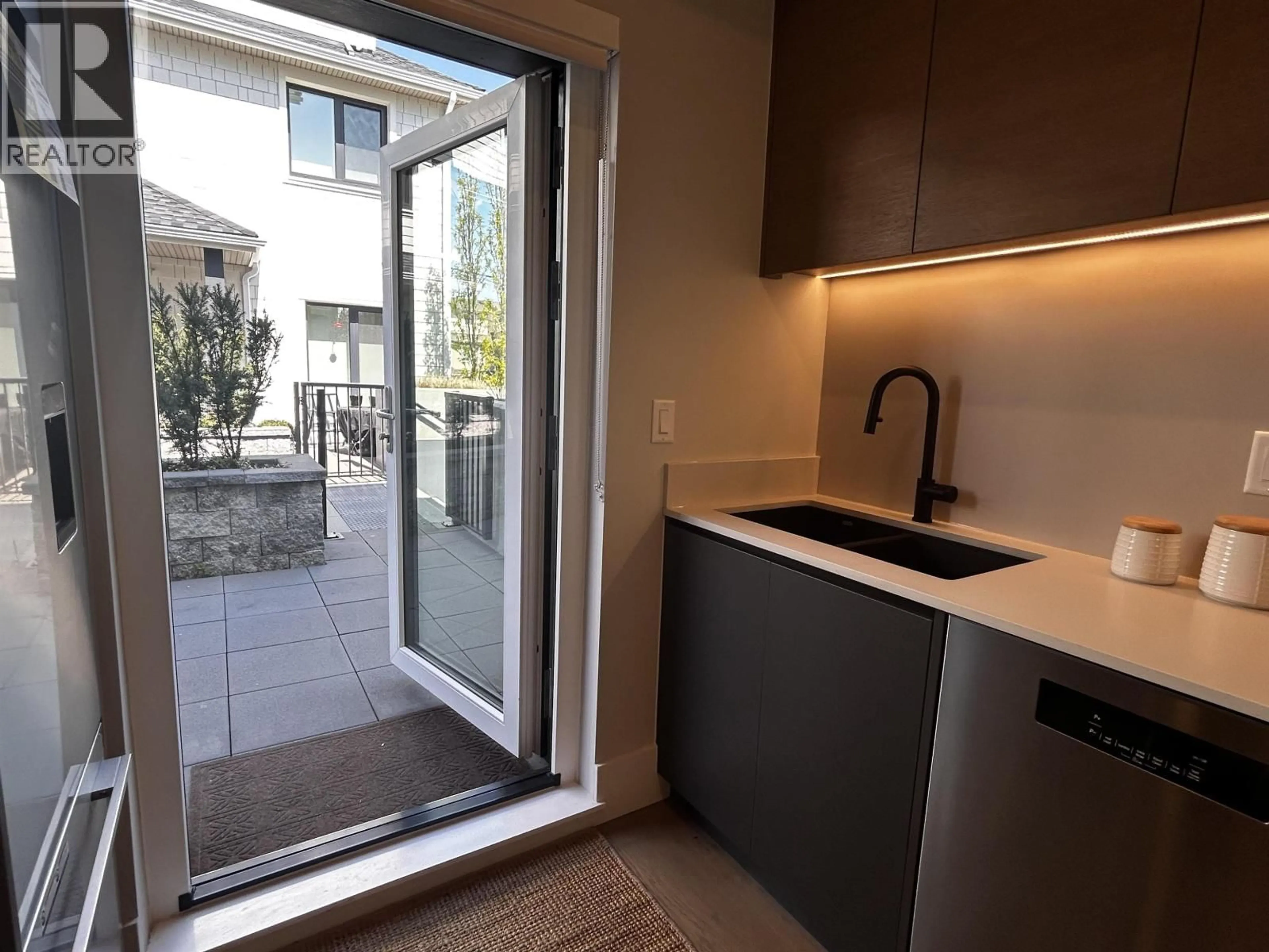 Unknown for 1341 21ST AVENUE, Vancouver British Columbia V5V1T1