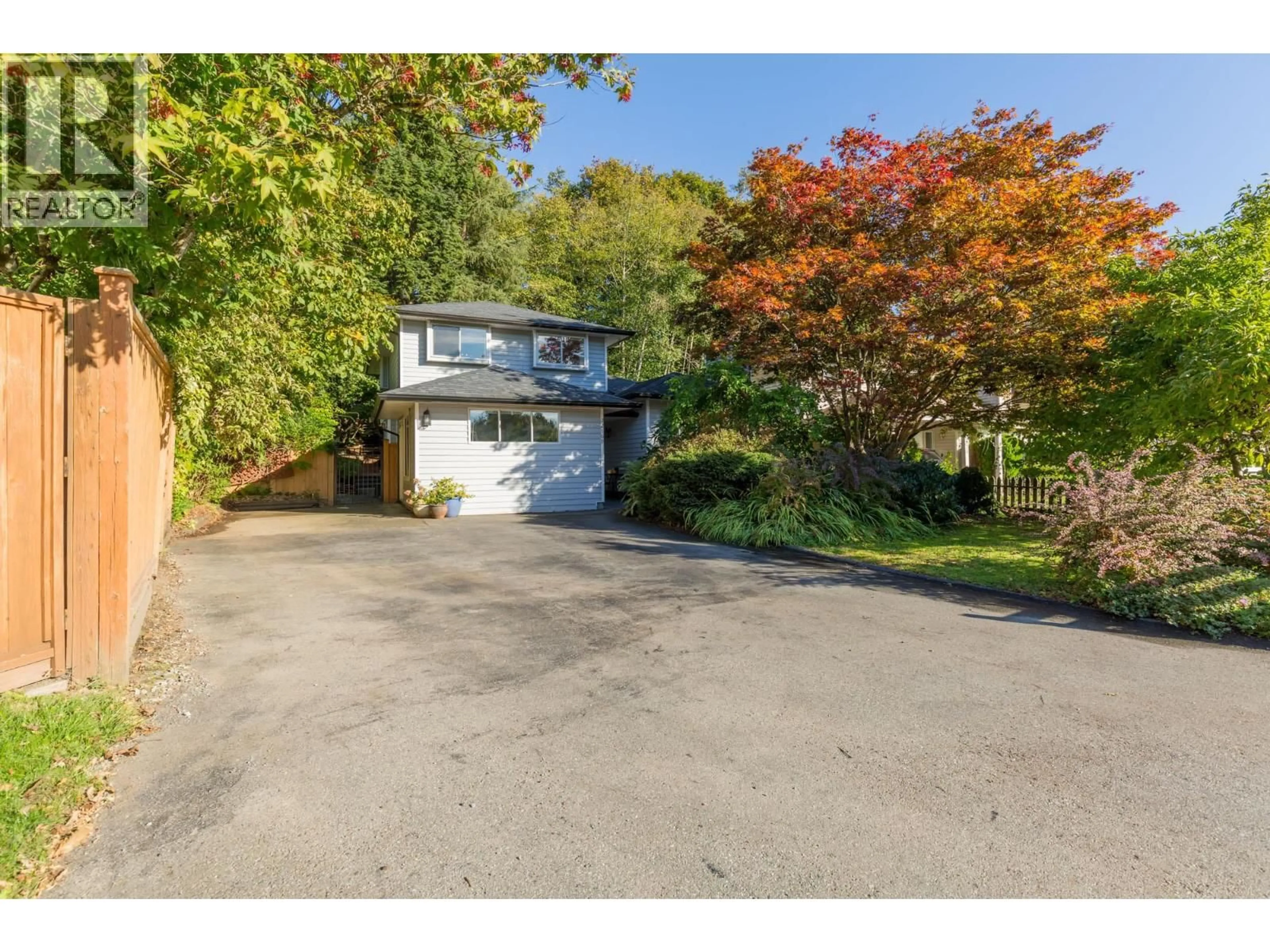 A pic from outside/outdoor area/front of a property/back of a property/a pic from drone, street for 22169 RIVER BEND, Maple Ridge British Columbia V2X9C1