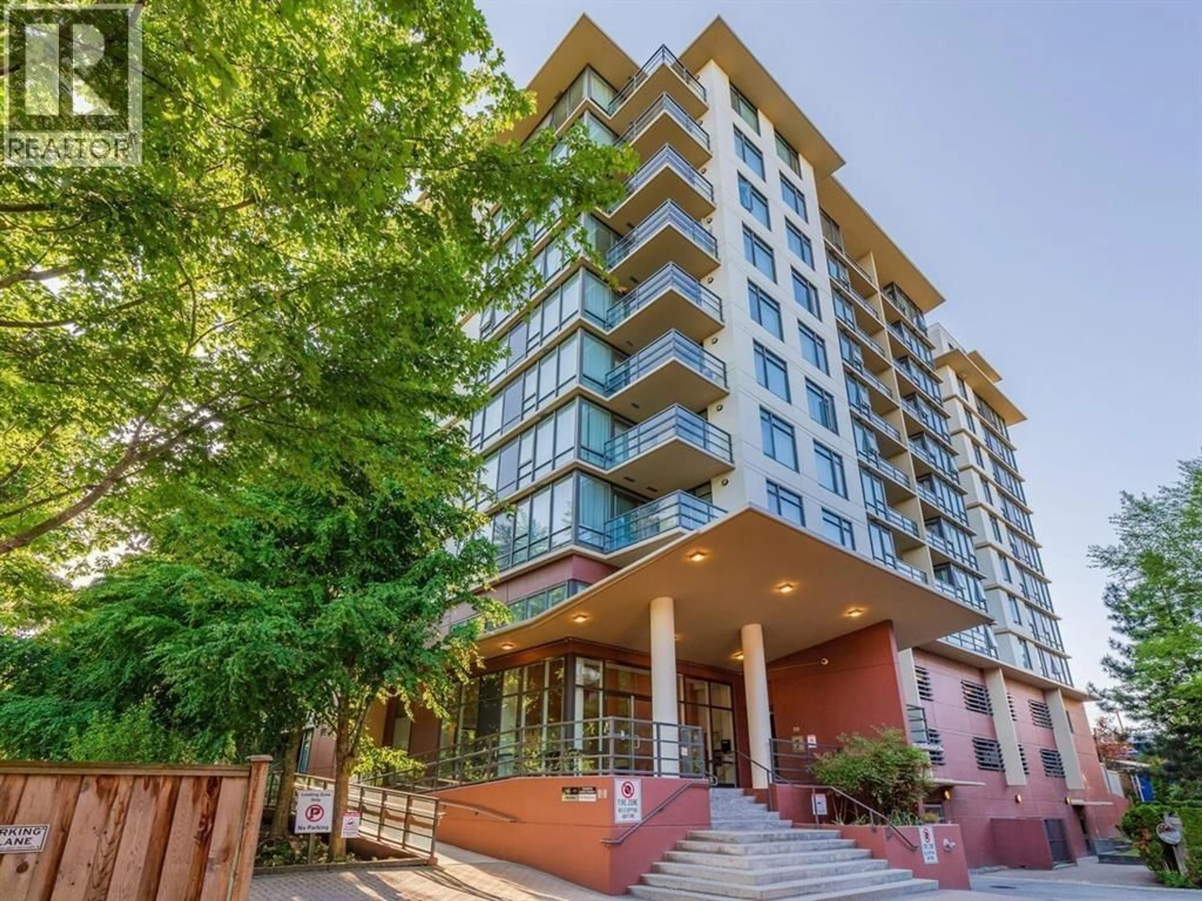 Indoor foyer for 515 - 9171 FERNDALE ROAD, Richmond British Columbia V6Y0A5