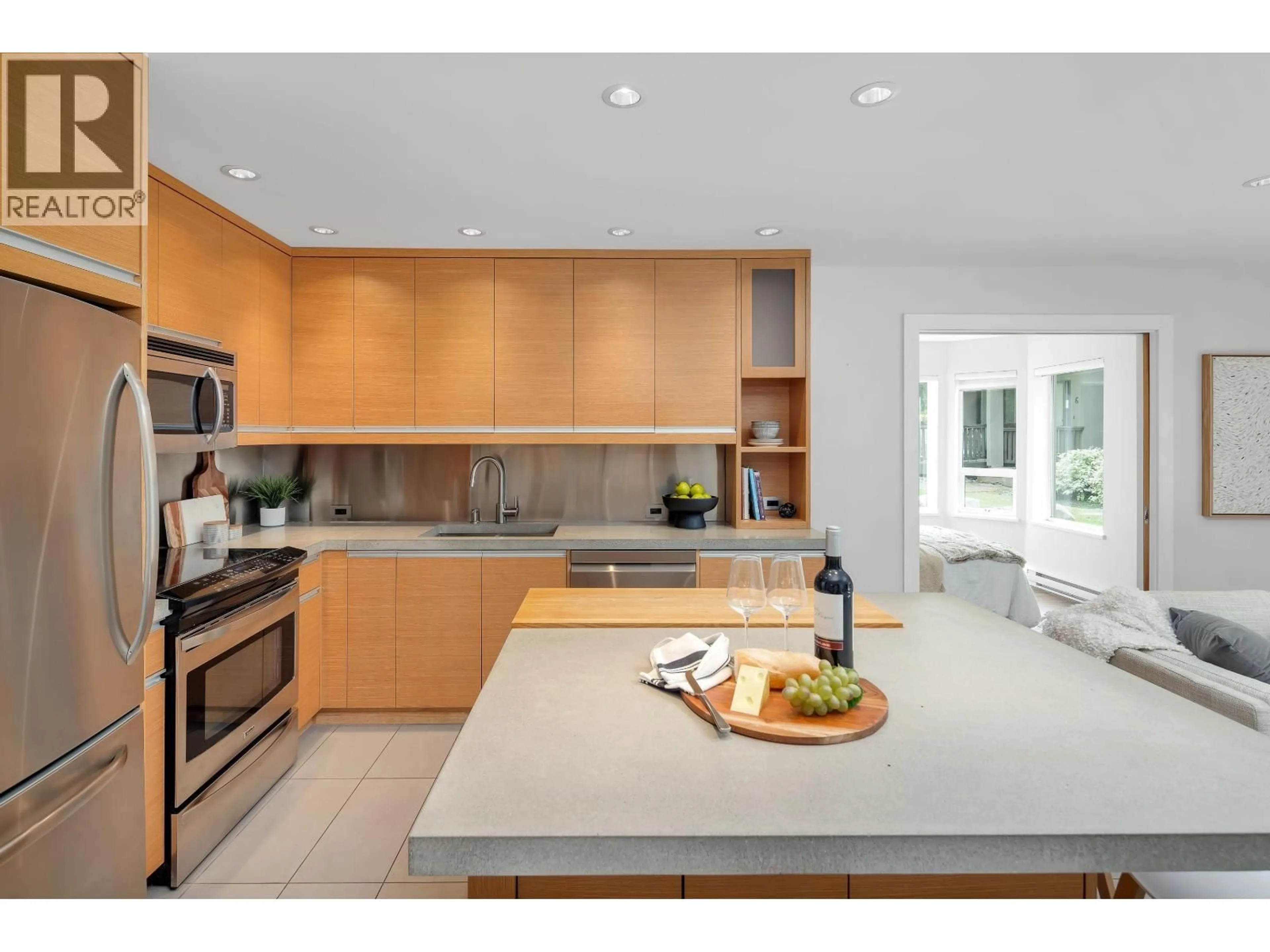 Contemporary kitchen, ceramic/tile floor for 18 - 4510 BLACKCOMB WAY, Whistler British Columbia V8E0X8