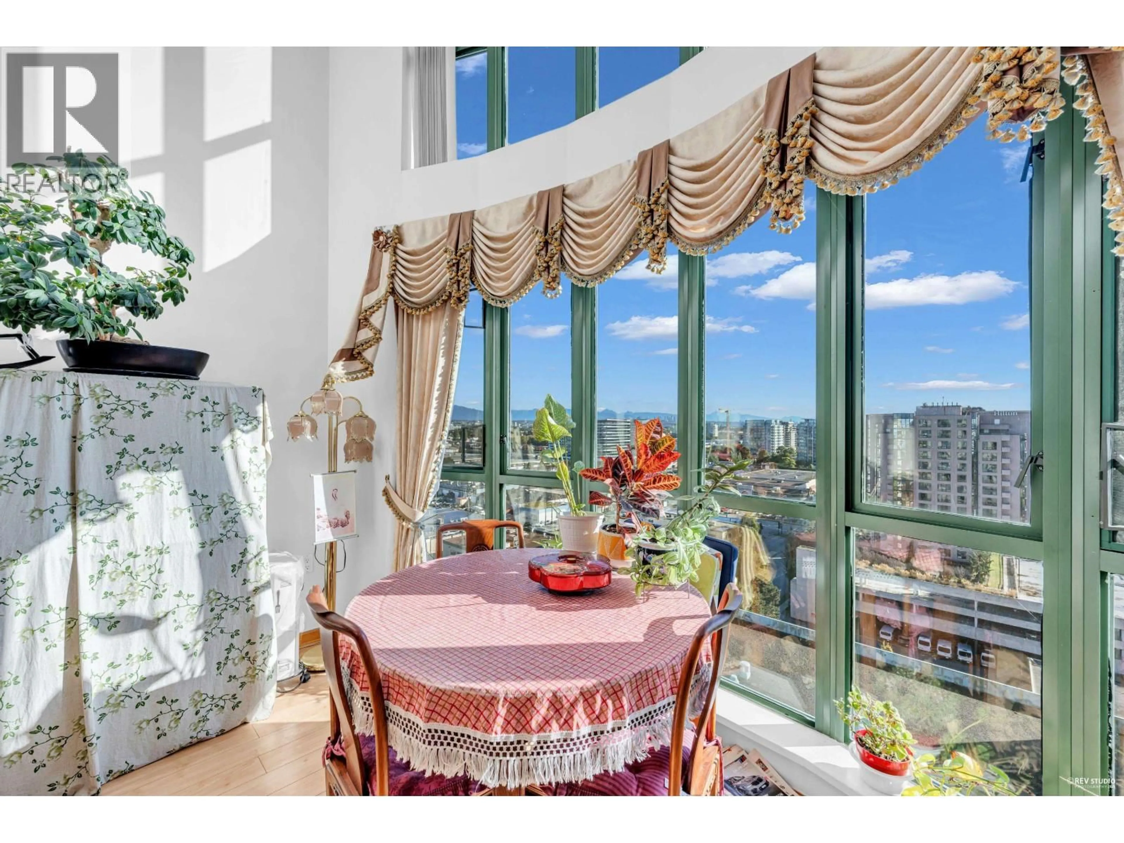 Dining room, ceramic/tile floor for 1802 - 7380 ELMBRIDGE WAY, Richmond British Columbia V6X4A1
