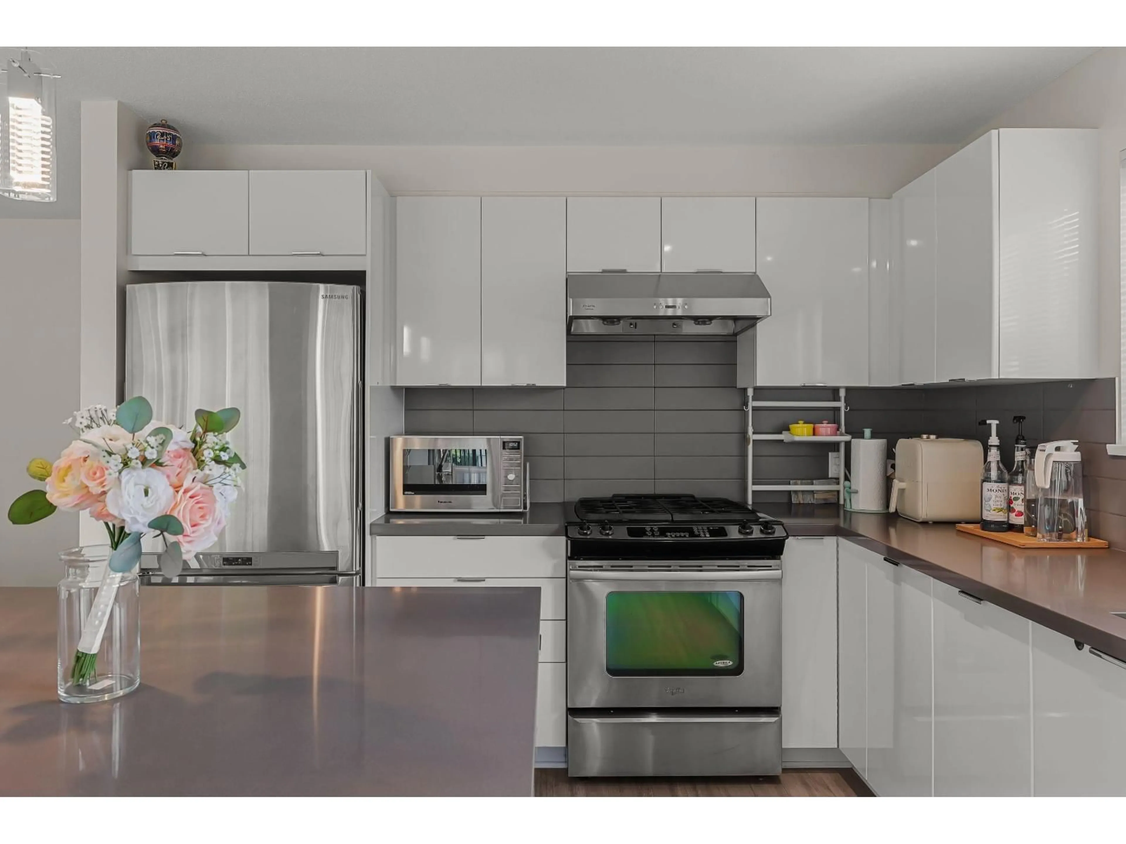 Unknown for 202 - 3323 151, Surrey British Columbia V3Z0L3