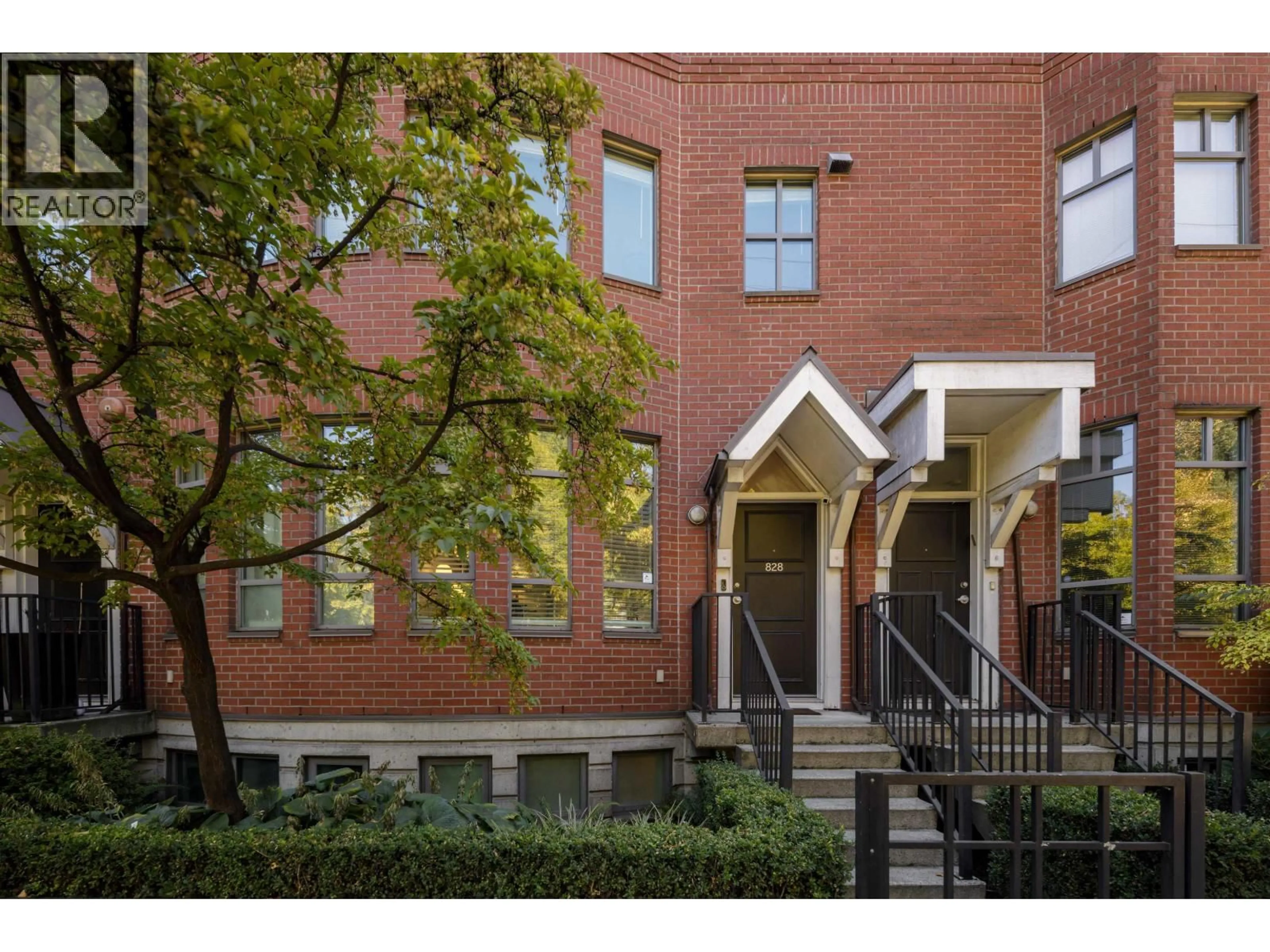 Home with brick exterior material, street for 828 6TH AVENUE, Vancouver British Columbia V5Z1A6