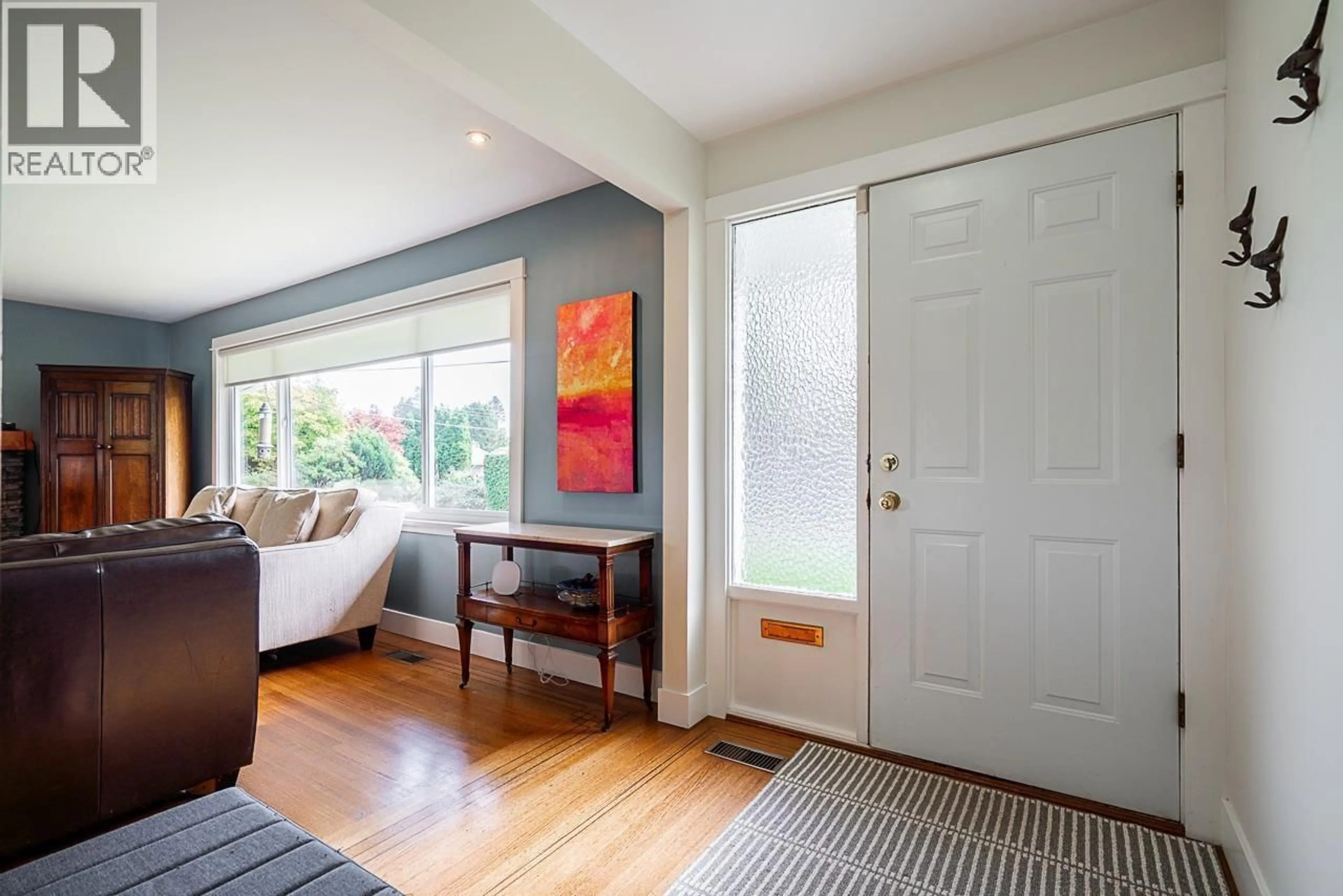 Indoor entryway for 5015 CHEHALIS DRIVE, Delta British Columbia V4M1Y7