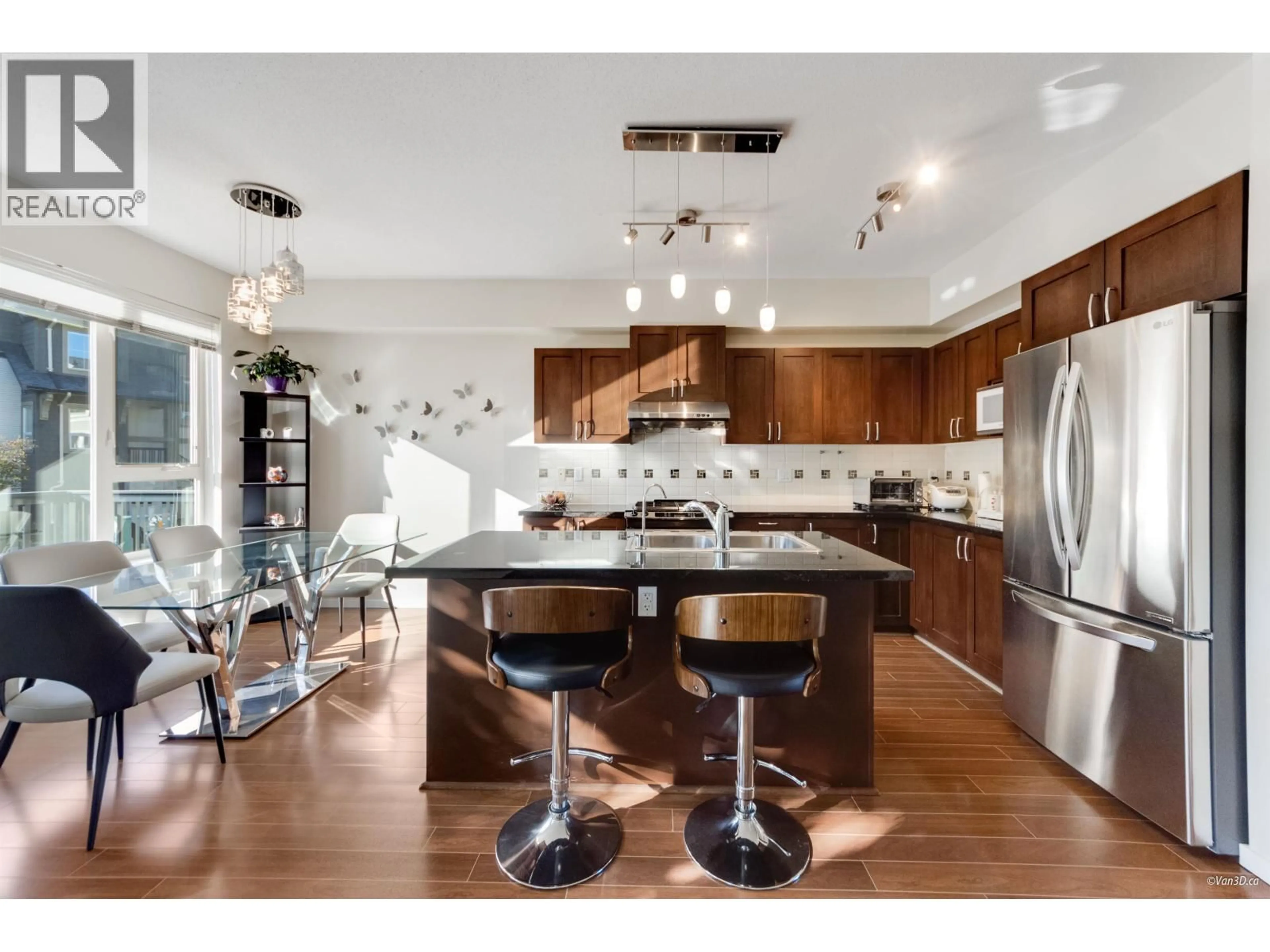Open concept kitchen, unknown for 160 - 3105 DAYANEE SPRINGS BOULEVARD, Coquitlam British Columbia V3E0C2