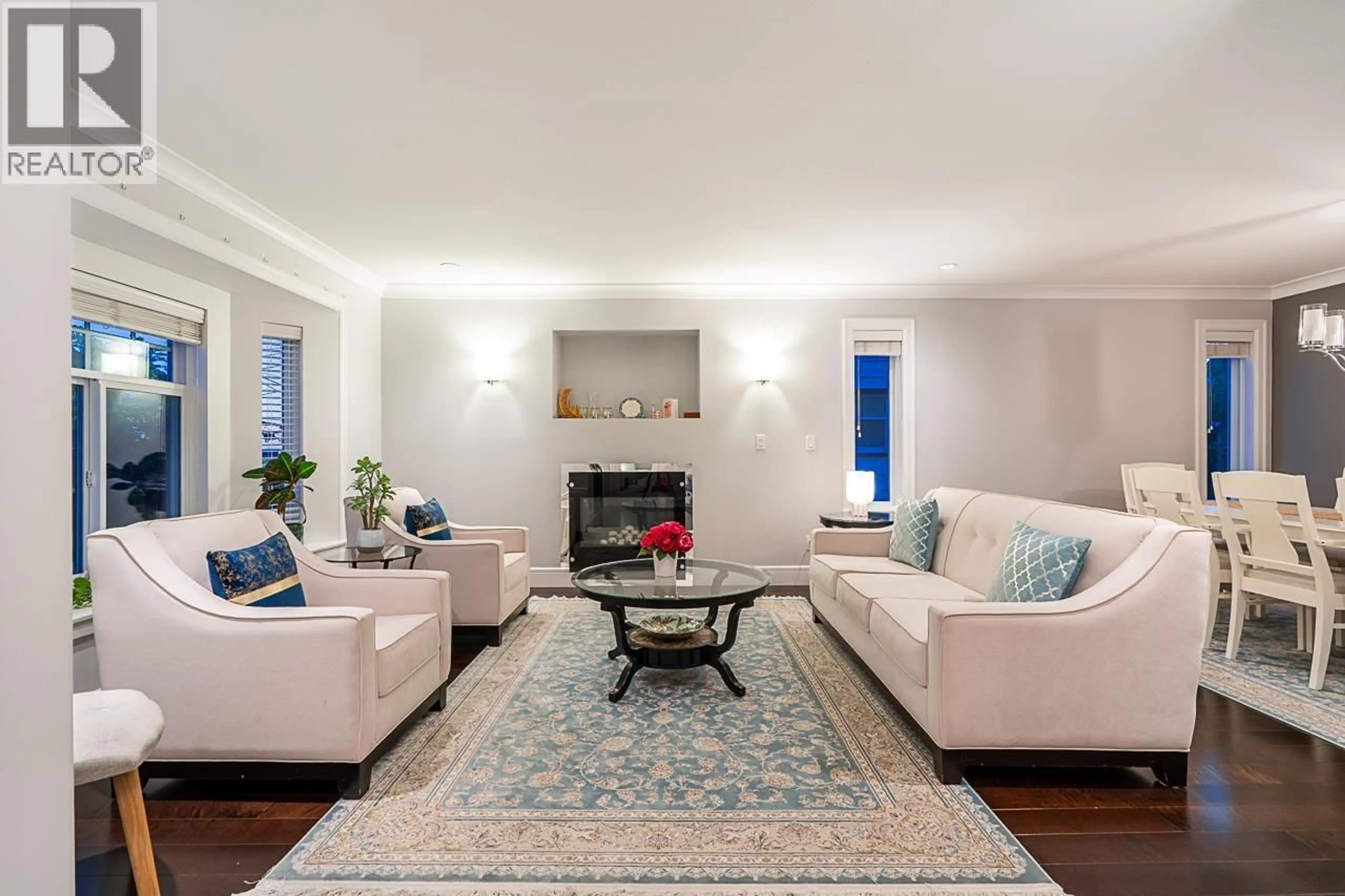 Living room with furniture, unknown for 1931 EIGHTH AVENUE, New Westminster British Columbia V3M2T2