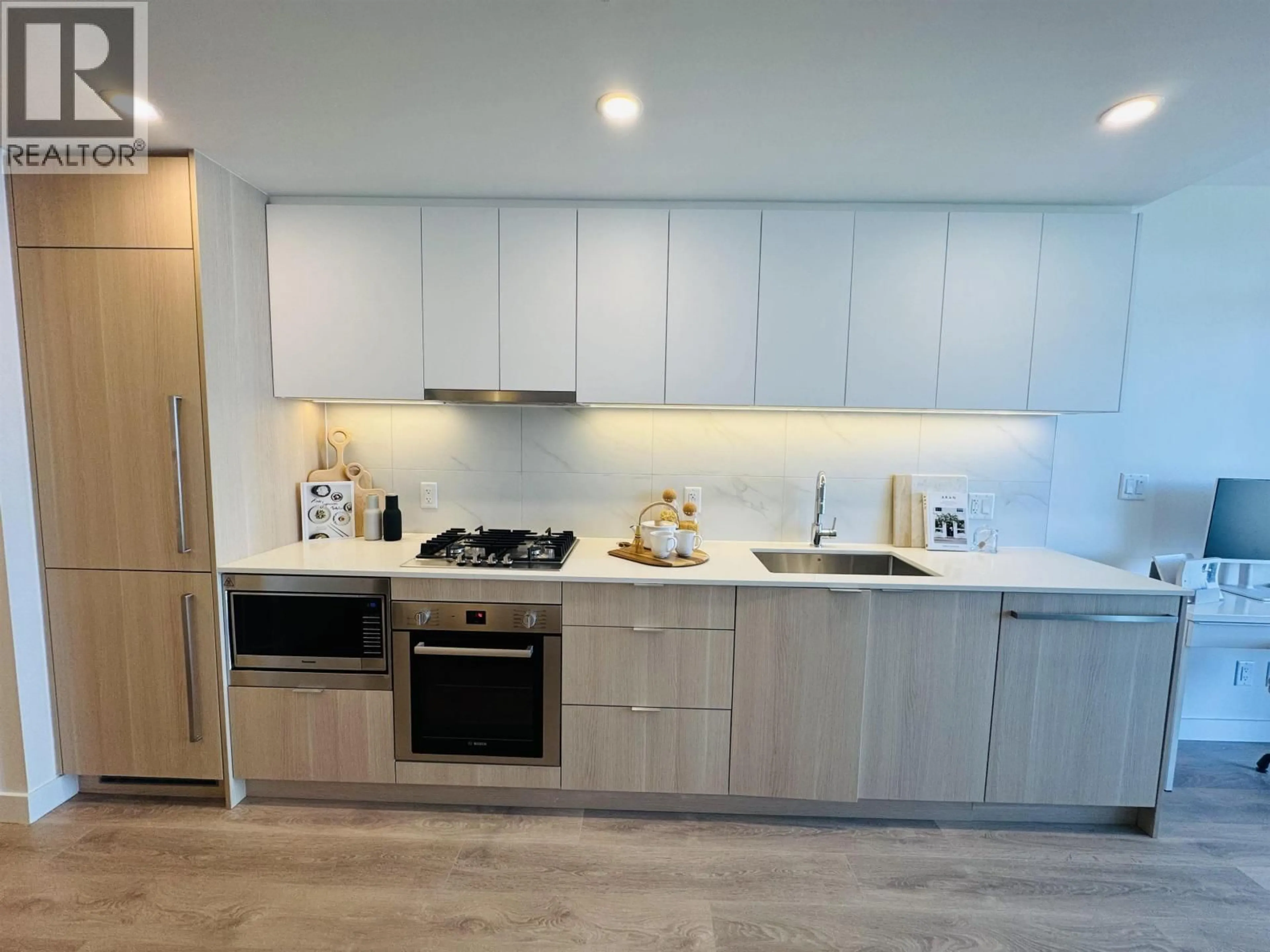 Unknown for 2605 - 308 ALDERSON AVENUE, Coquitlam British Columbia V3K0J2