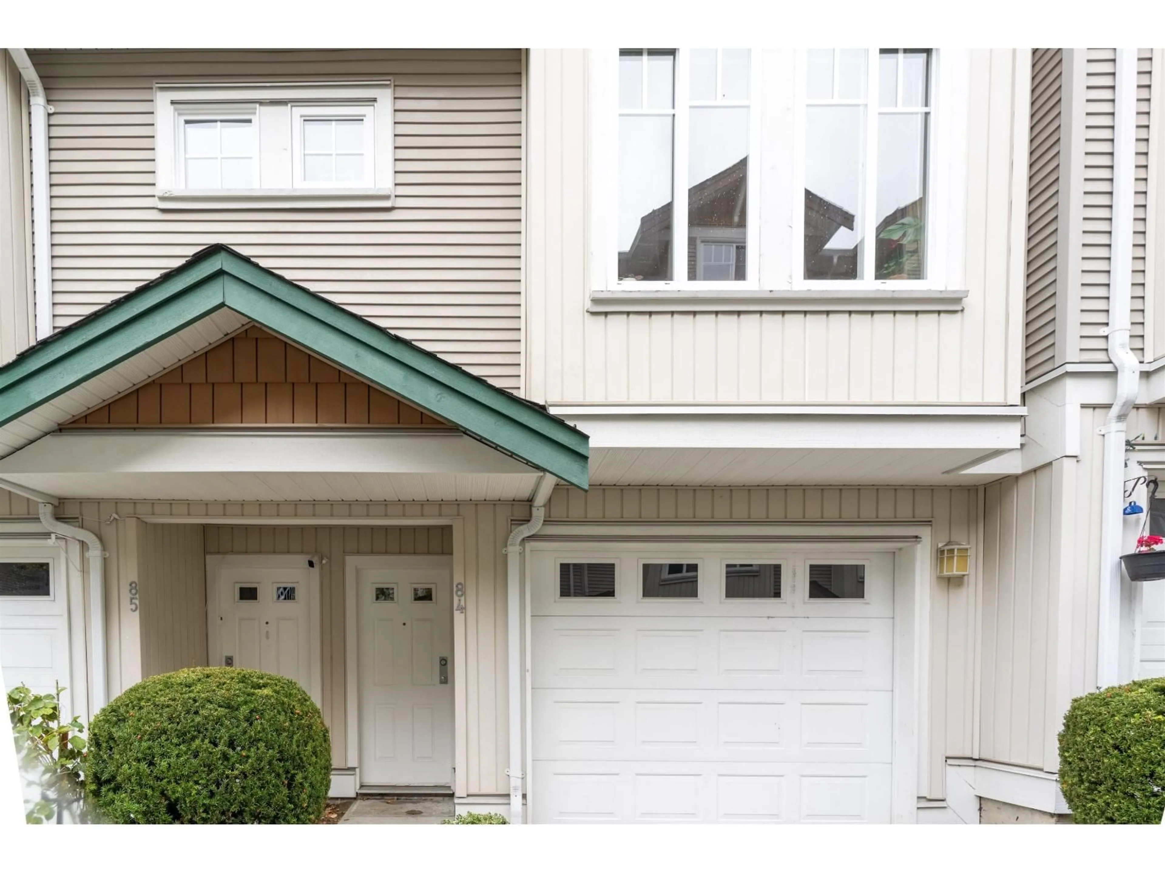 Home with vinyl exterior material, street for 84 - 12711 64, Surrey British Columbia V3W1X1