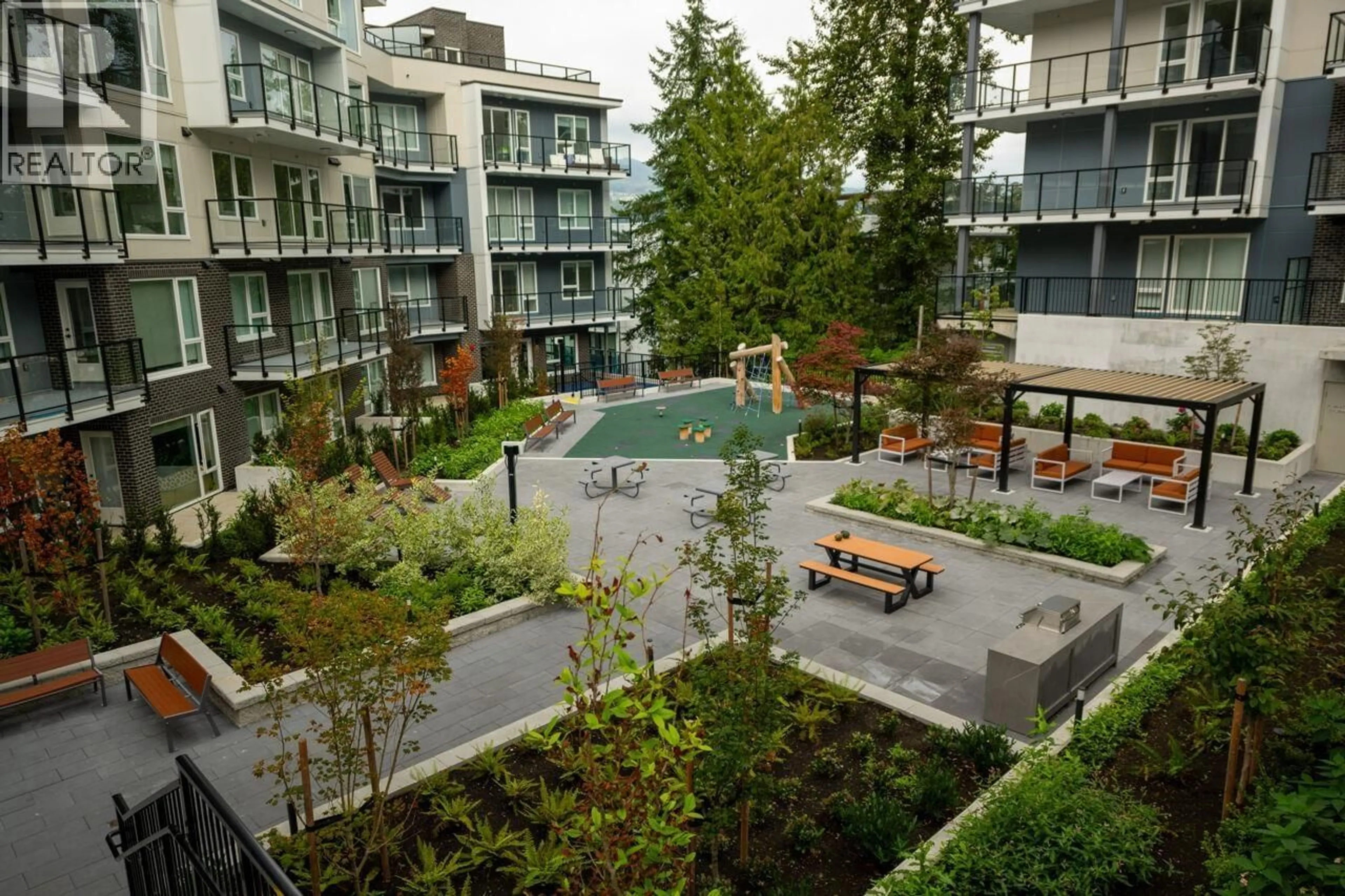 Patio, unknown for 301 - 2002 ST. GEORGE STREET, Port Moody British Columbia V3H0N4