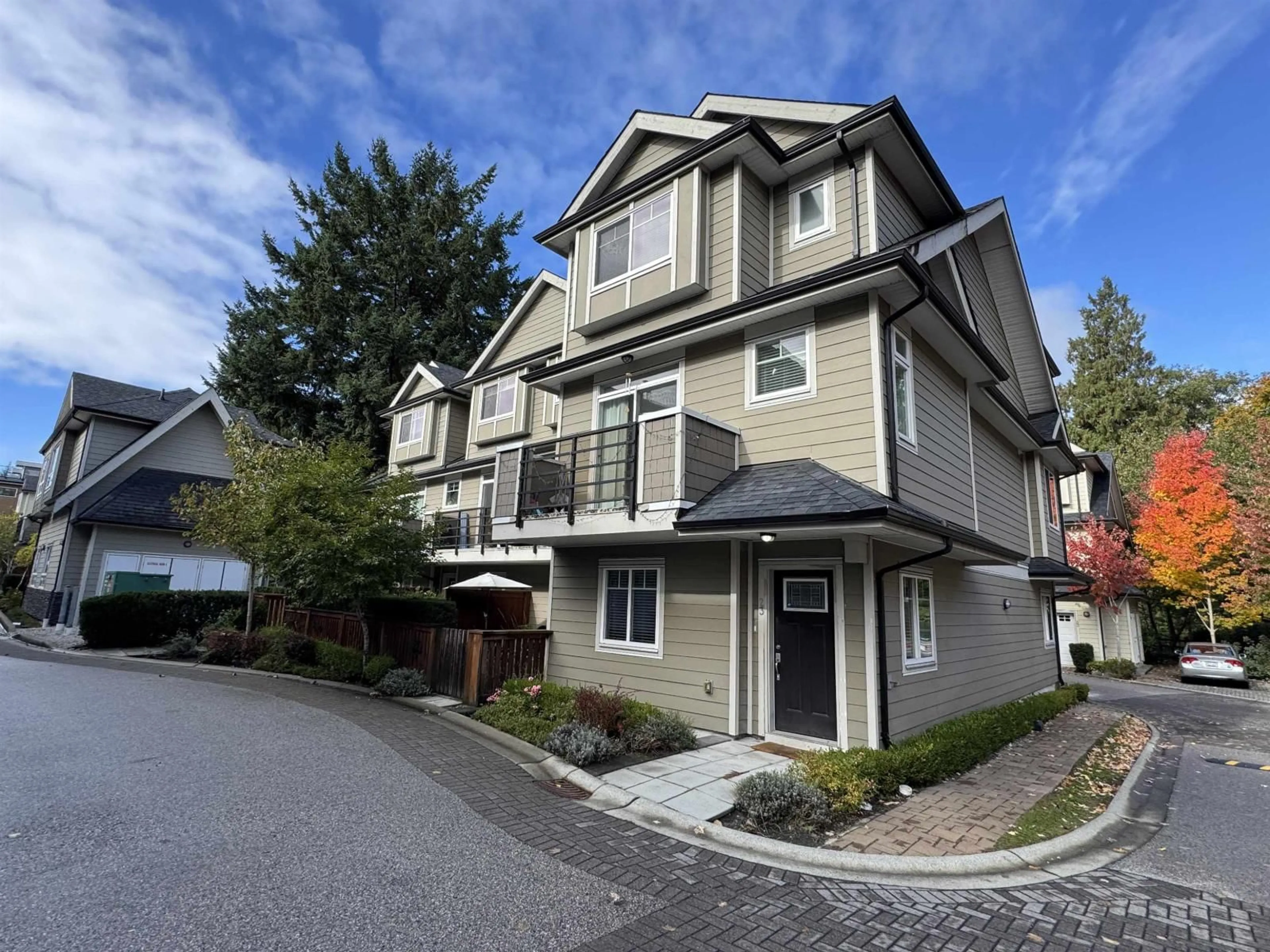Home with vinyl exterior material, street for 23 - 14285 64, Surrey British Columbia V3W1Z2