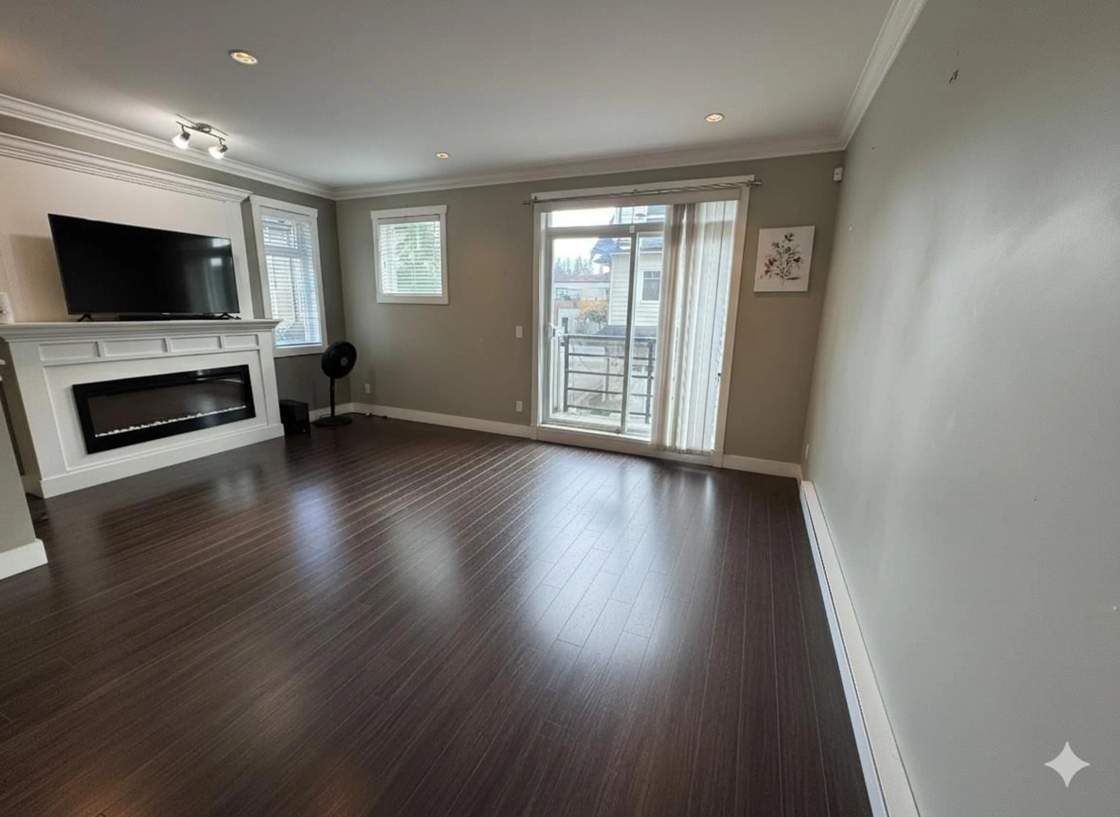 A pic of a room for 23 - 14285 64, Surrey British Columbia V3W1Z2