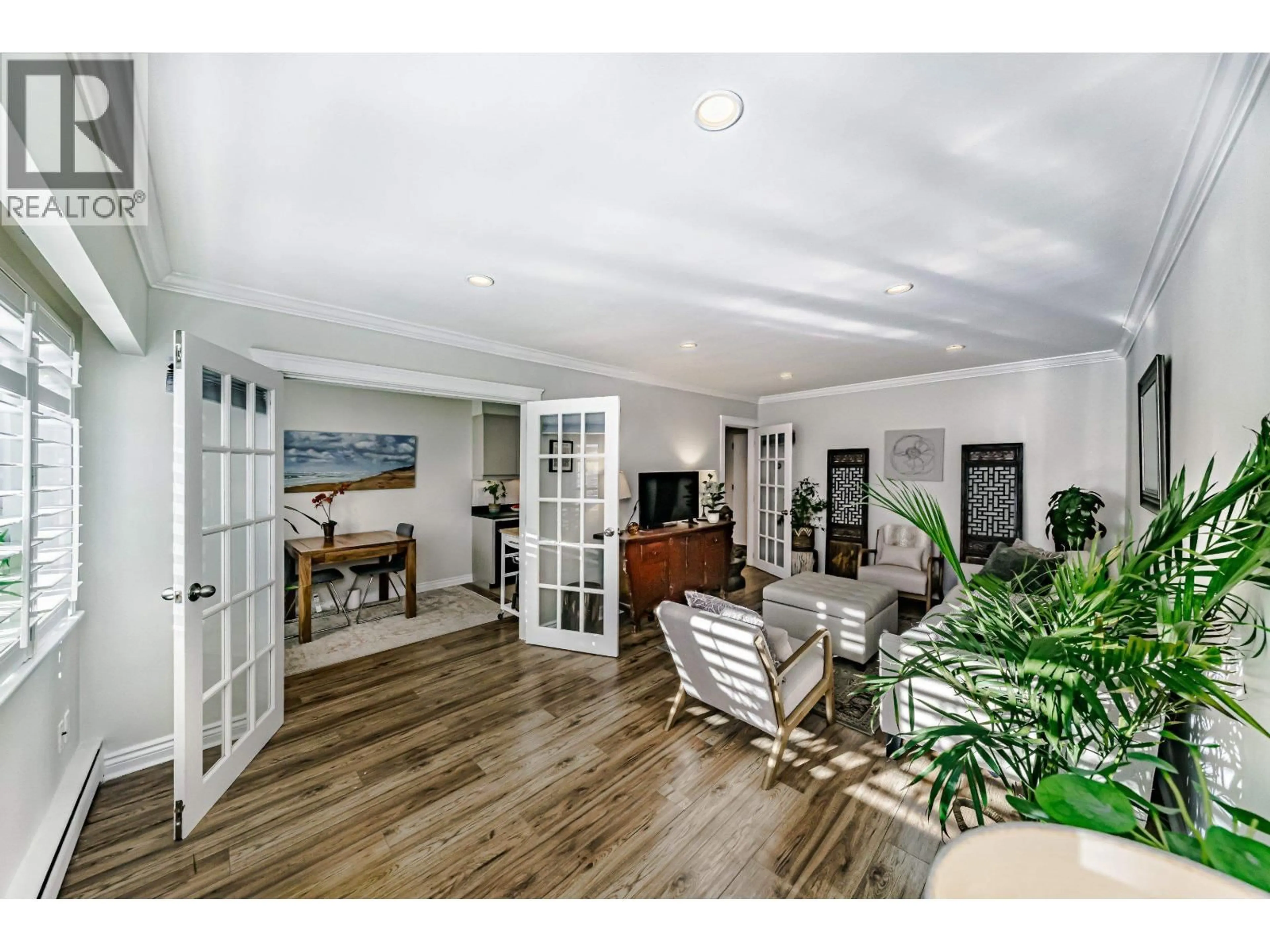 Unknown for 305 - 2430 POINT GREY ROAD, Vancouver British Columbia V6K1A2