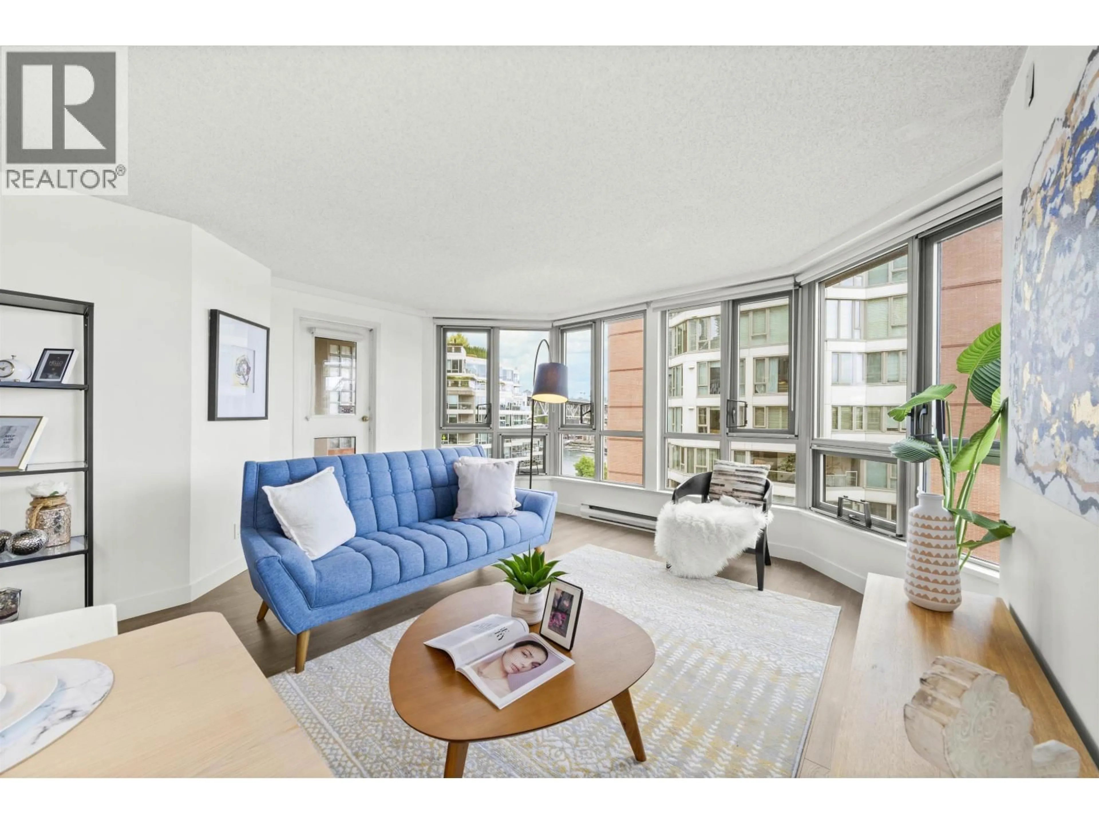 Living room with furniture, unknown for 603 - 1625 HORNBY STREET, Vancouver British Columbia V6Z2M2