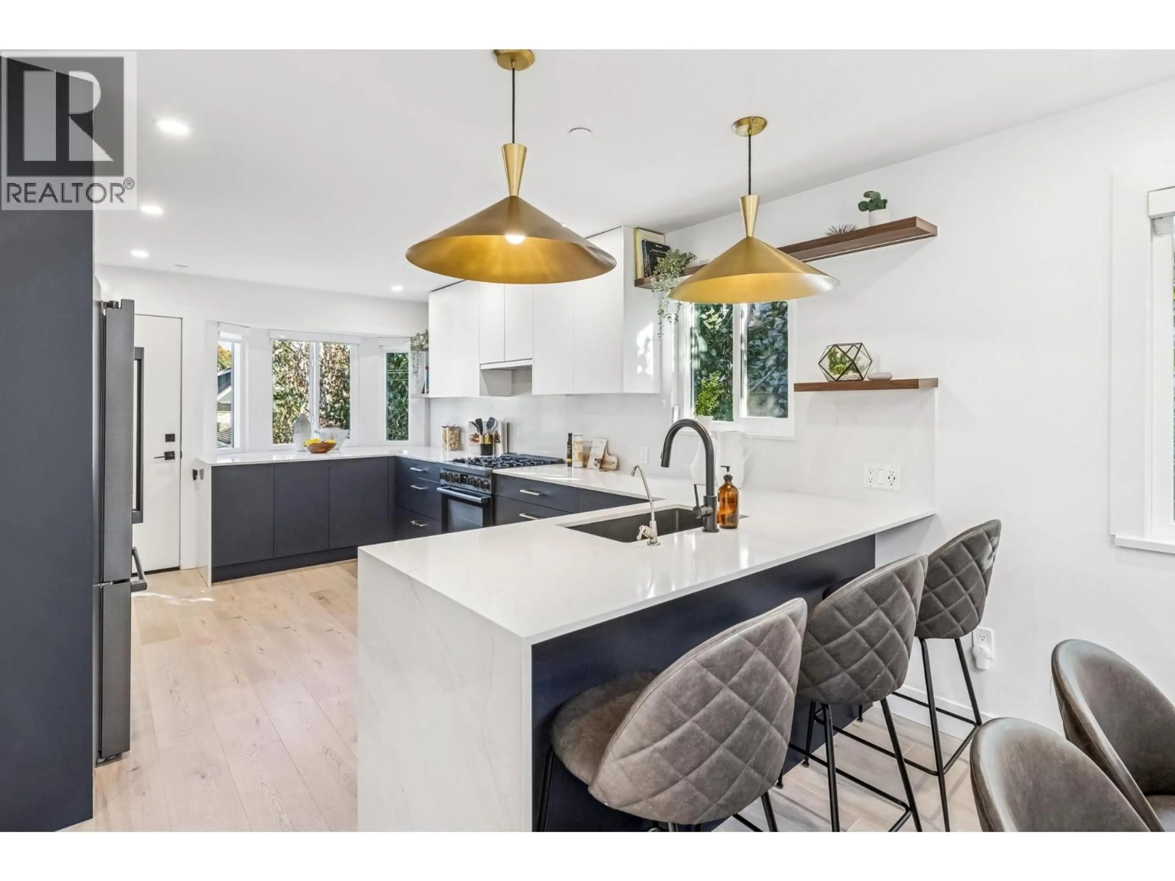 Open concept kitchen, unknown for 4578 WINDSOR STREET, Vancouver British Columbia V5V4P7